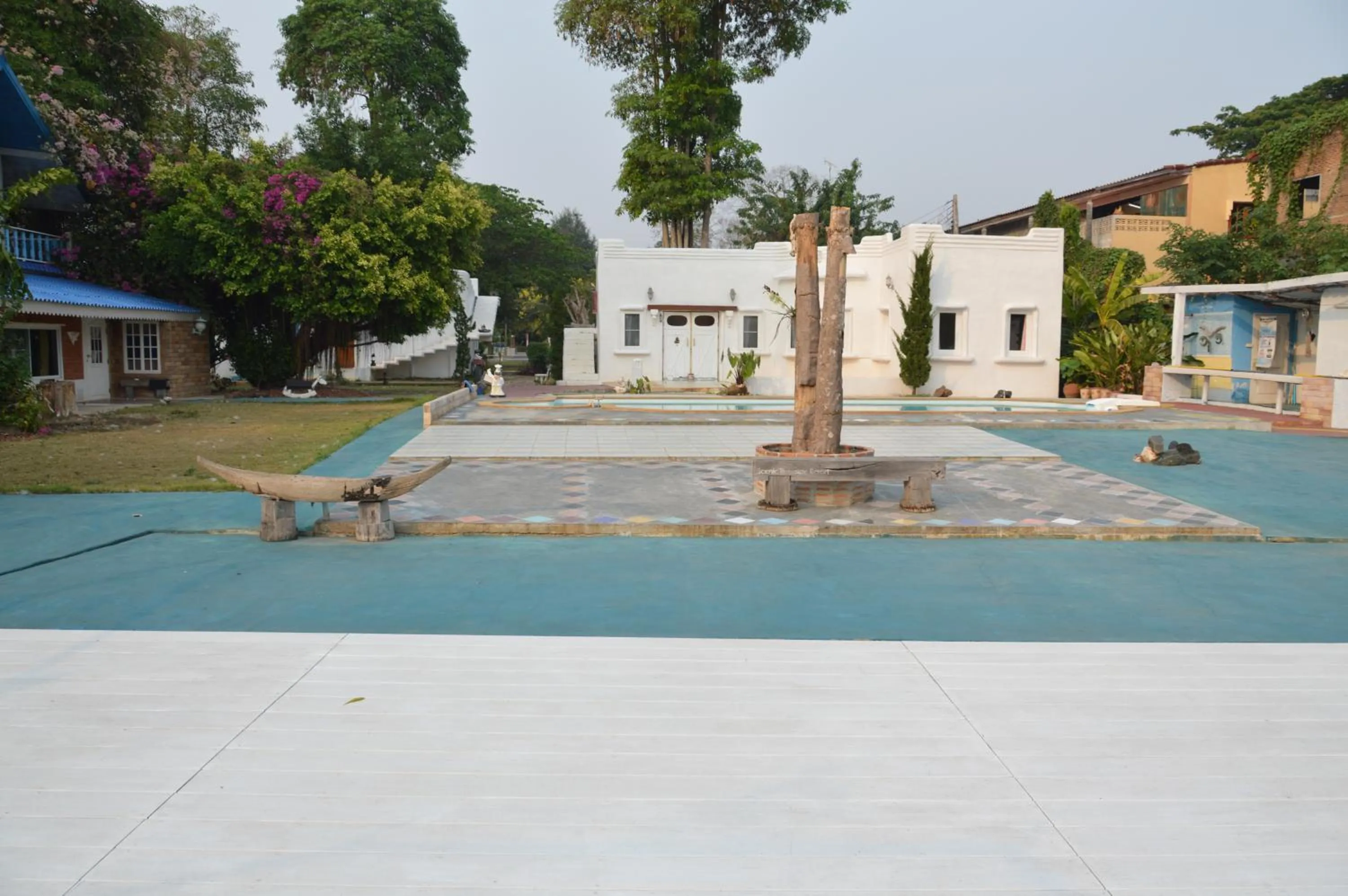 Scenic Riverside Resort