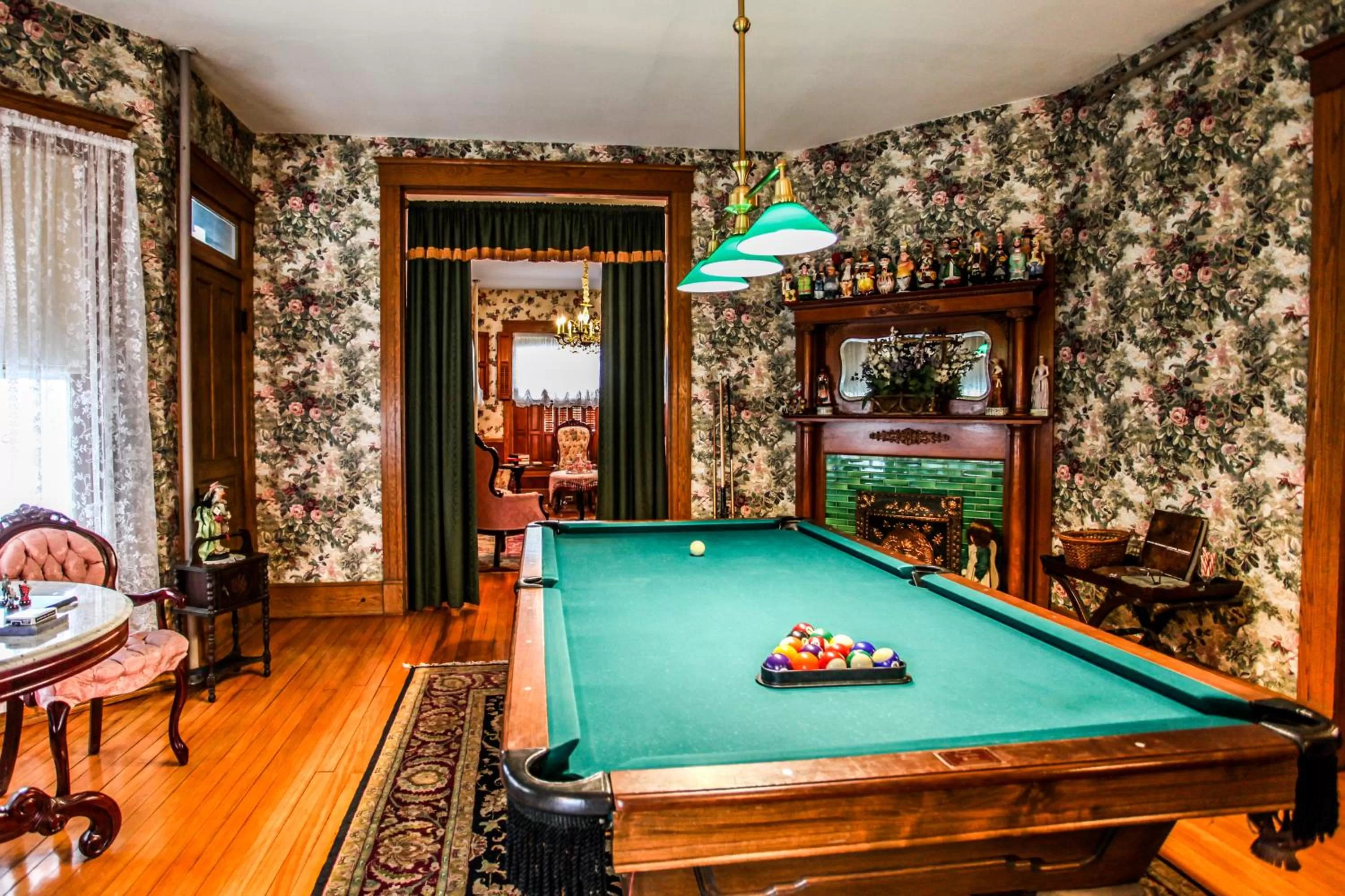 Billiard in Hollerstown Hill Bed and Breakfast