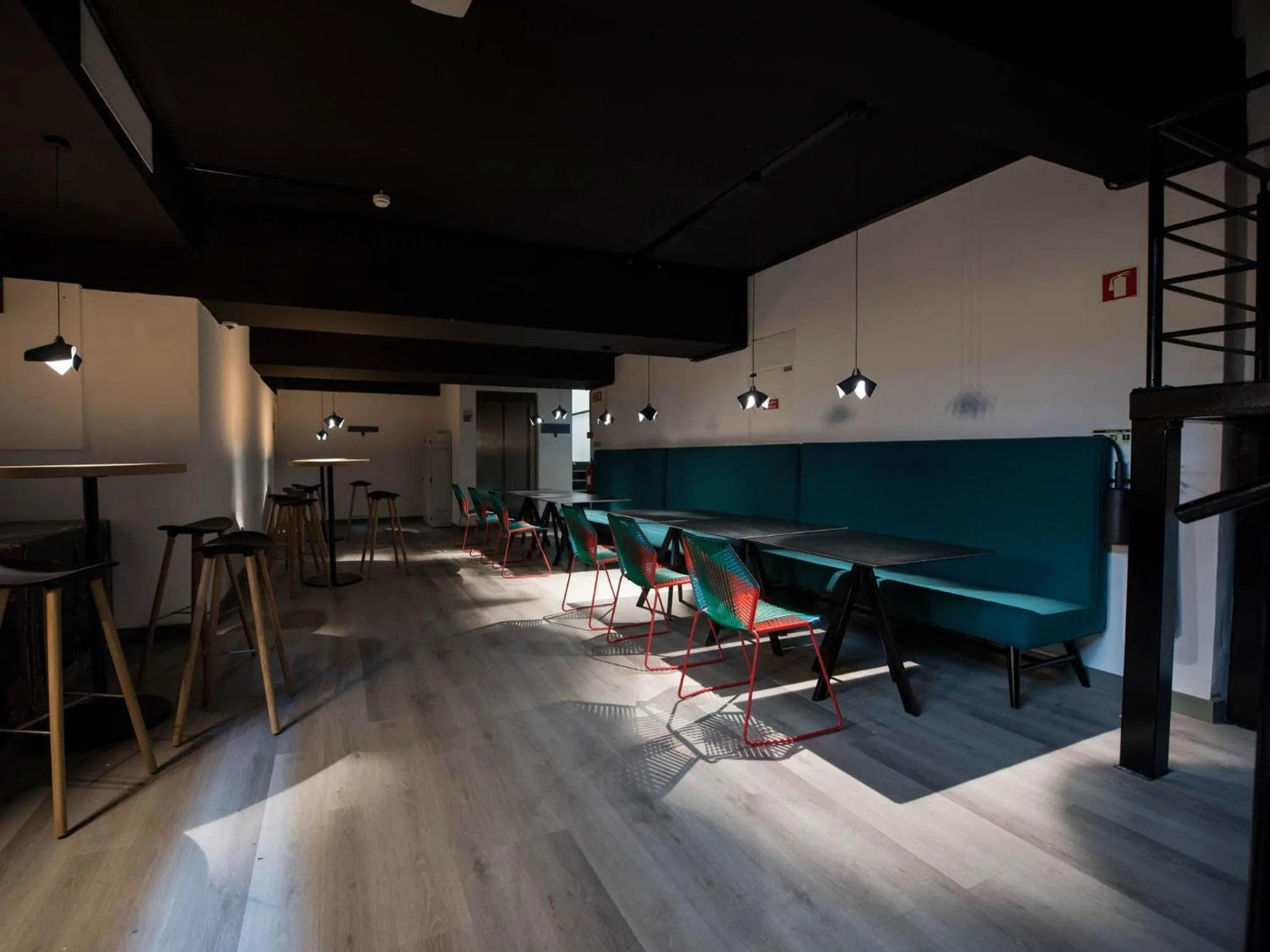 Lounge or bar in room00 Lisboa Hostel