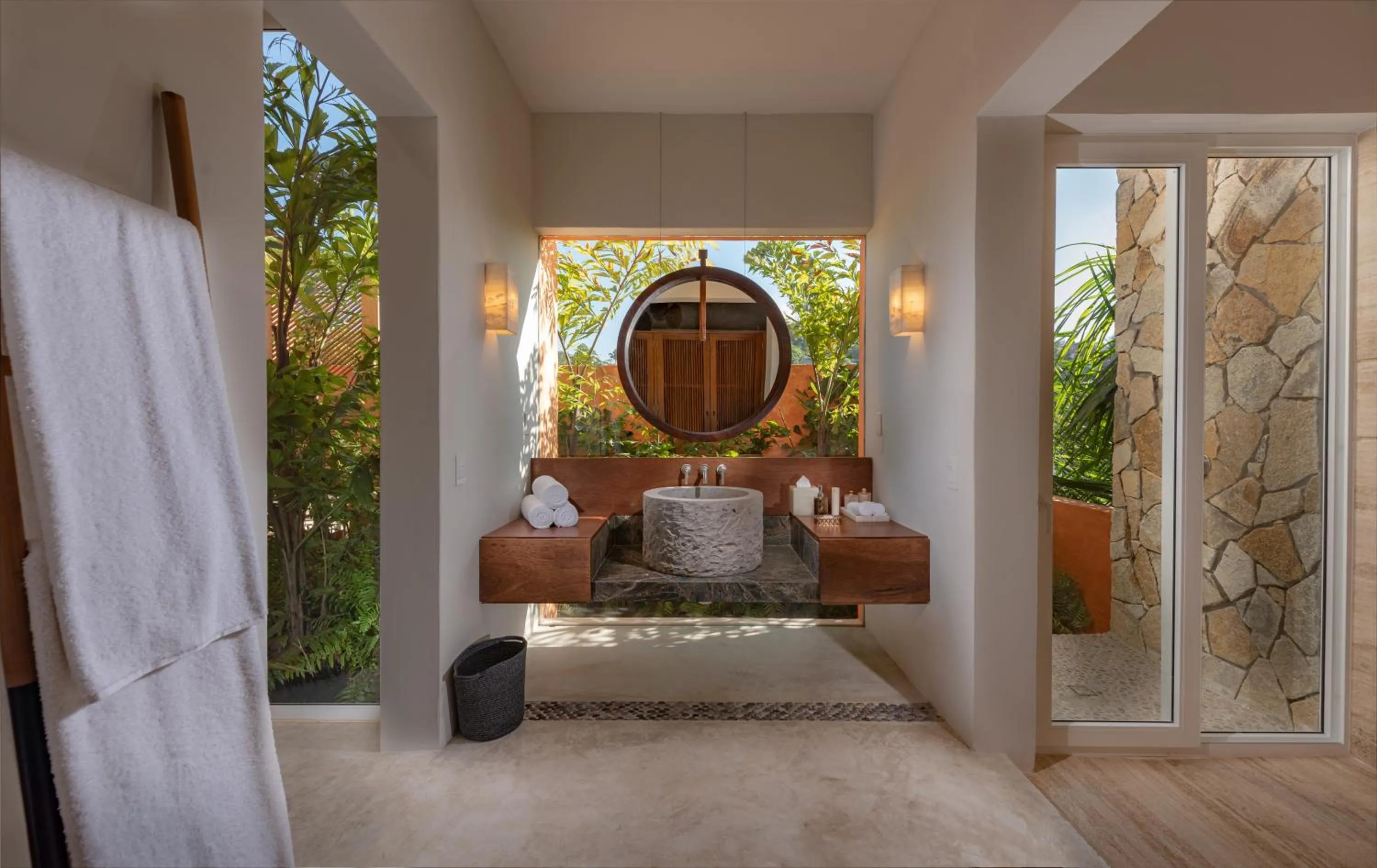 Bathroom in Sayulinda Hotel