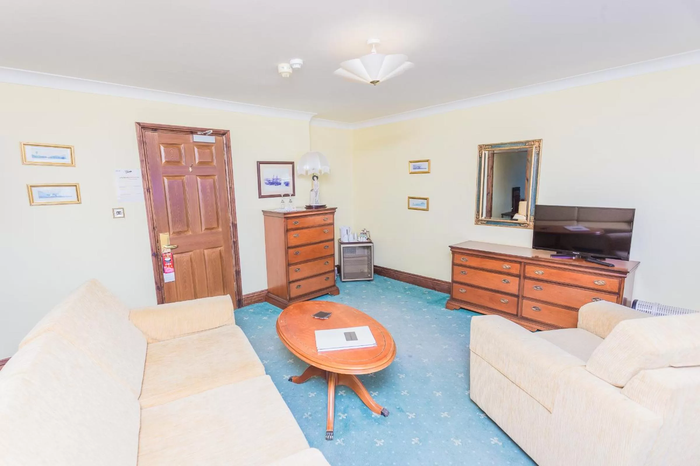 Shower in Hotel Victoria