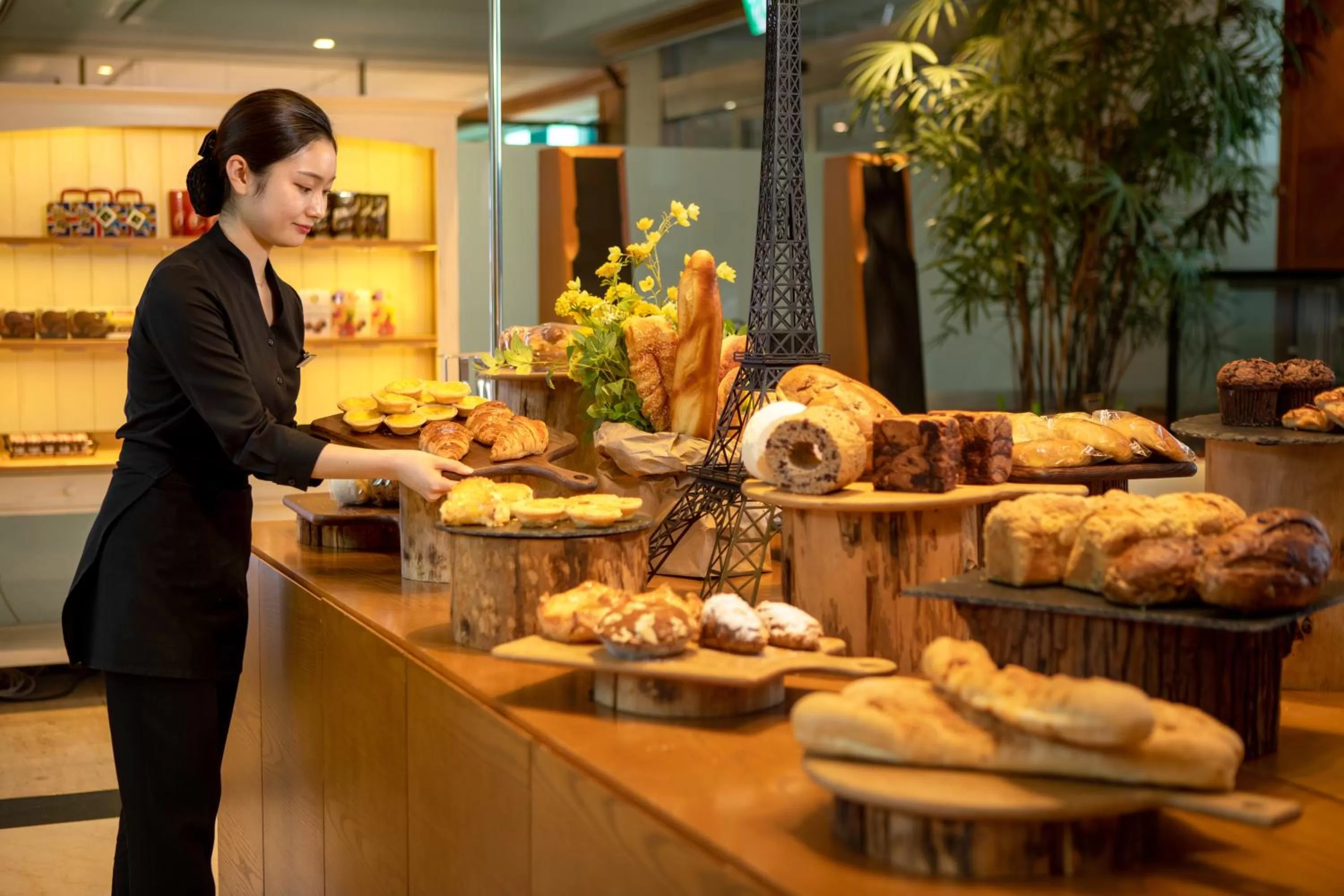 Food and drinks in Ramada Plaza by Wyndham Jeju Ocean Front