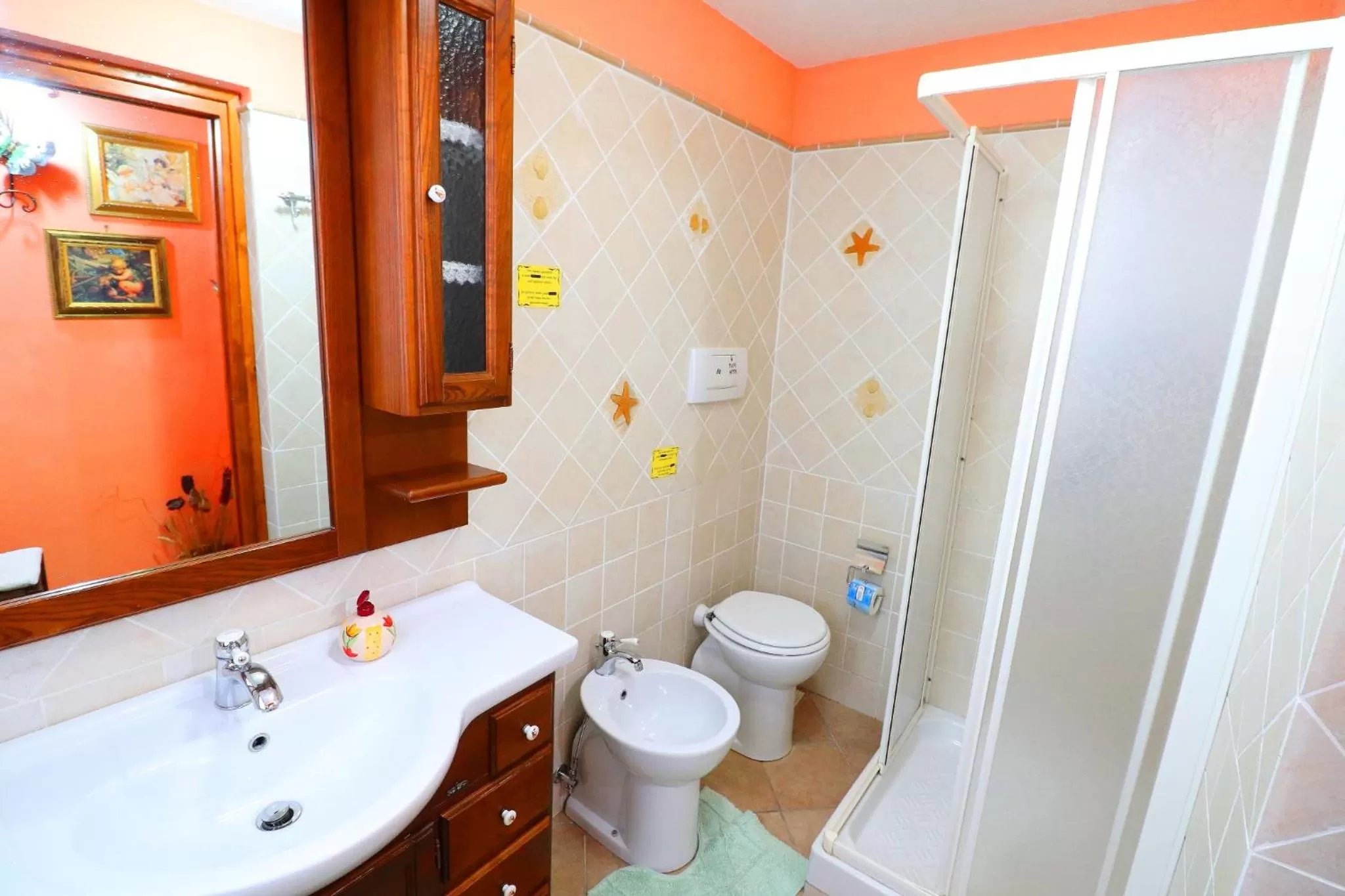 Bathroom in La Maison de Titty & Margherita