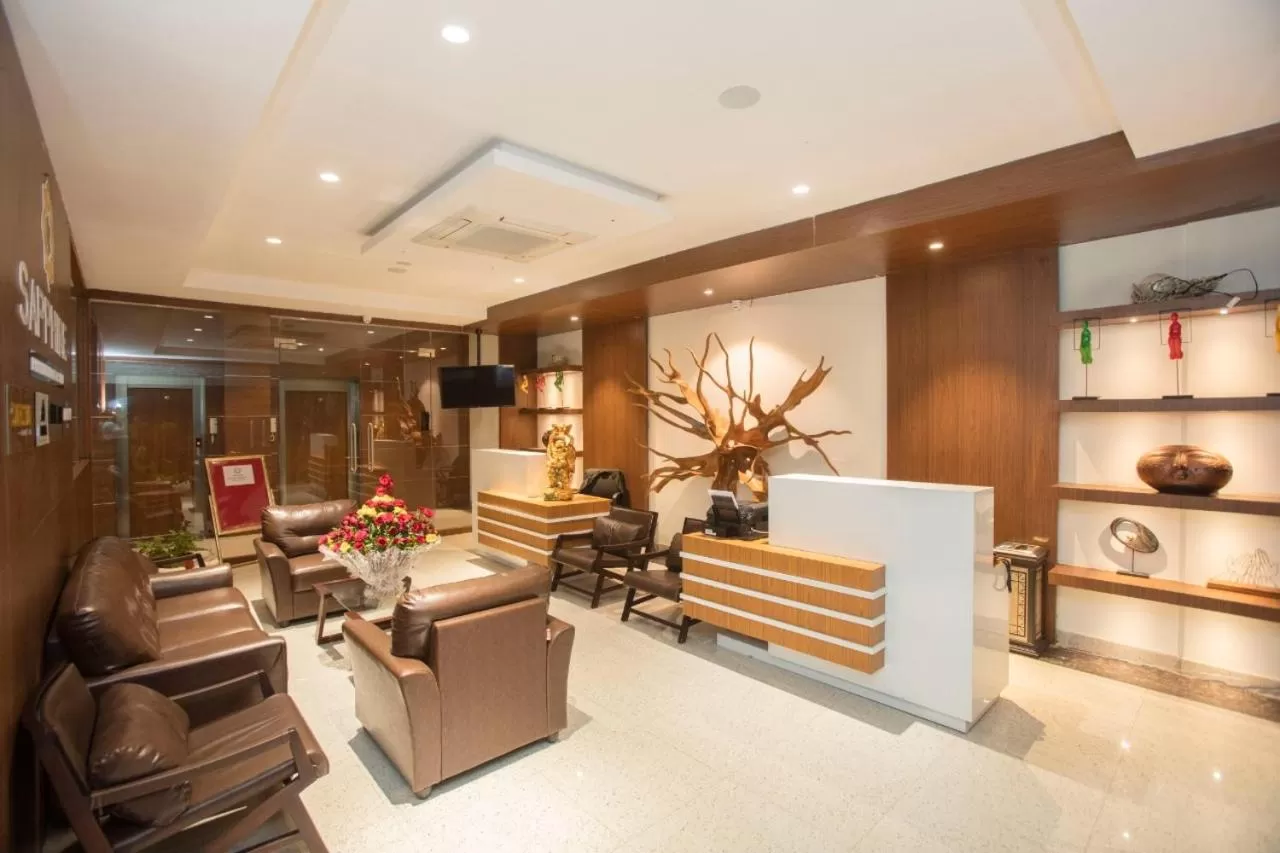 Living room, Lobby/Reception in Sapphire Premium Hotel & Suite