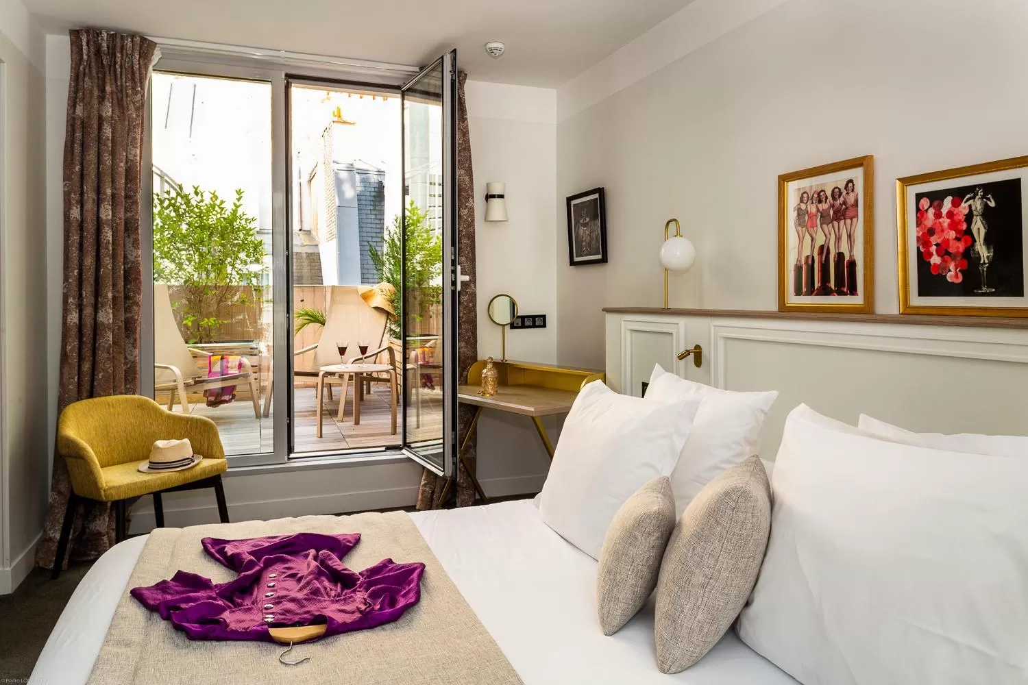 Photo of the whole room, Bed in XO Hotel Paris