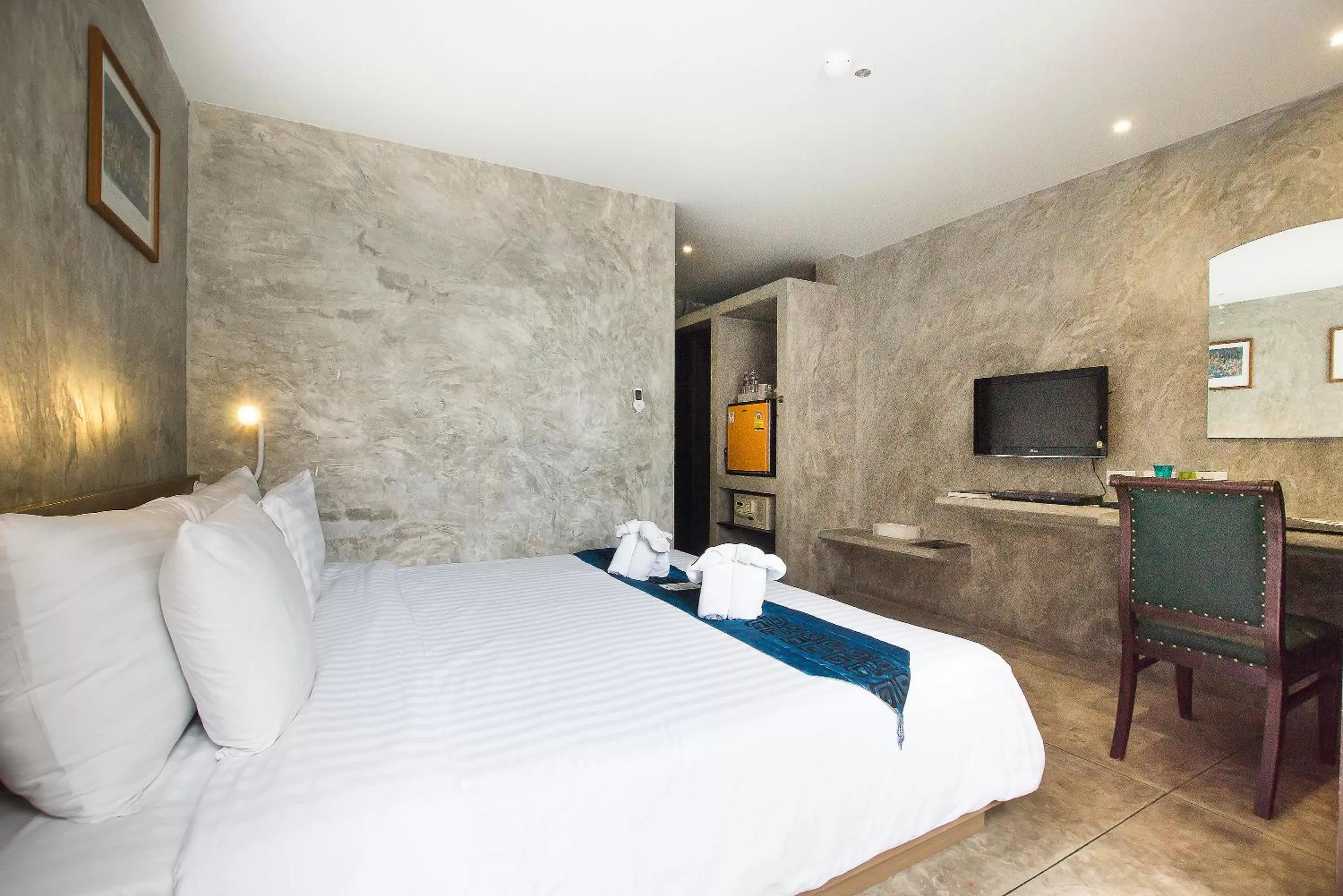 Photo of the whole room, Bed in Buddy Boutique Inn