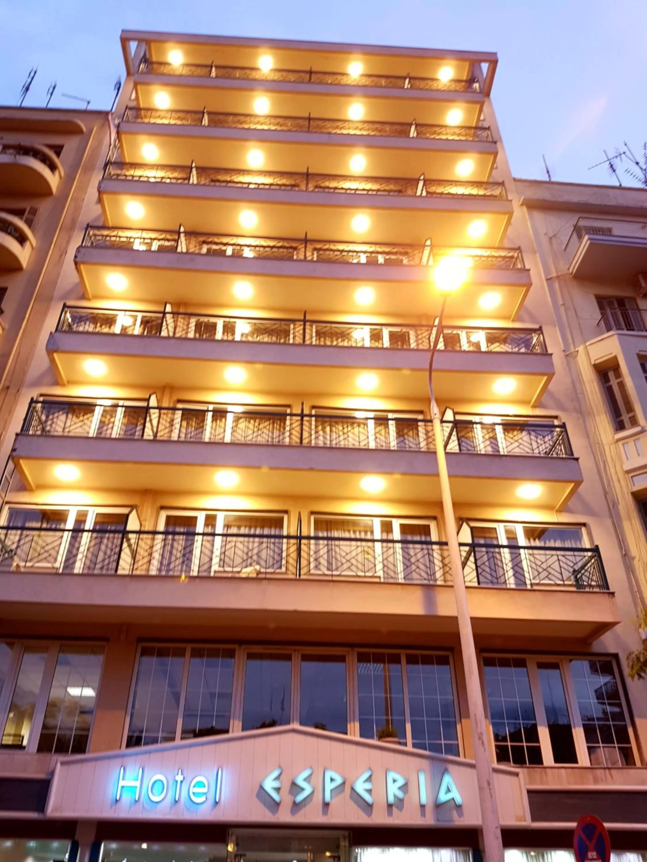 Facade/entrance in Esperia