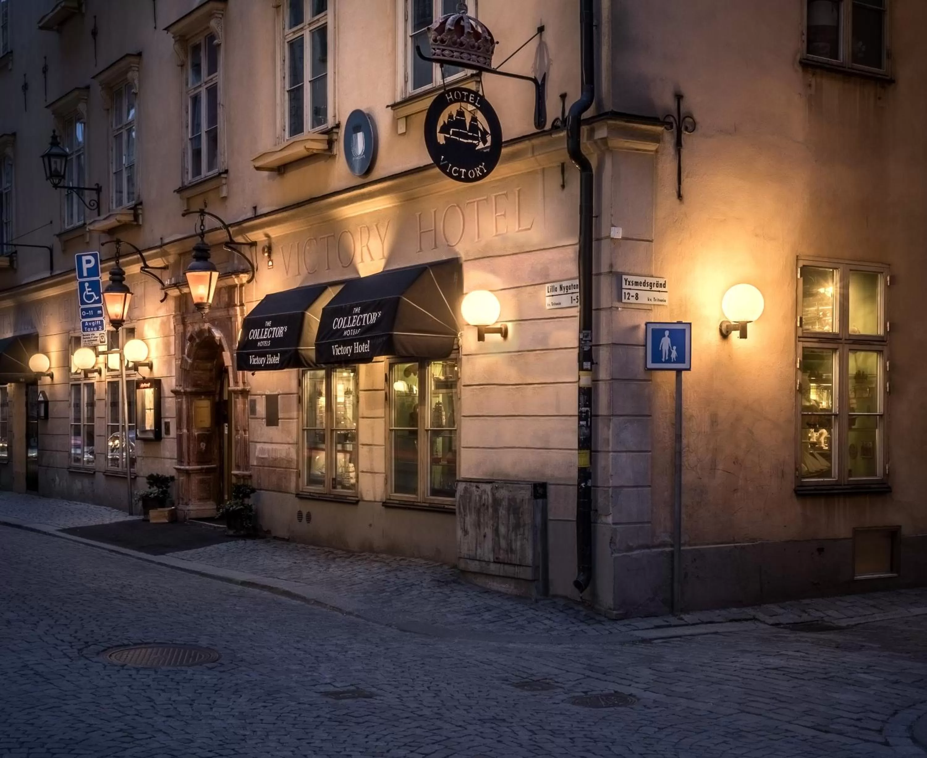 Facade/entrance in Victory Apartments