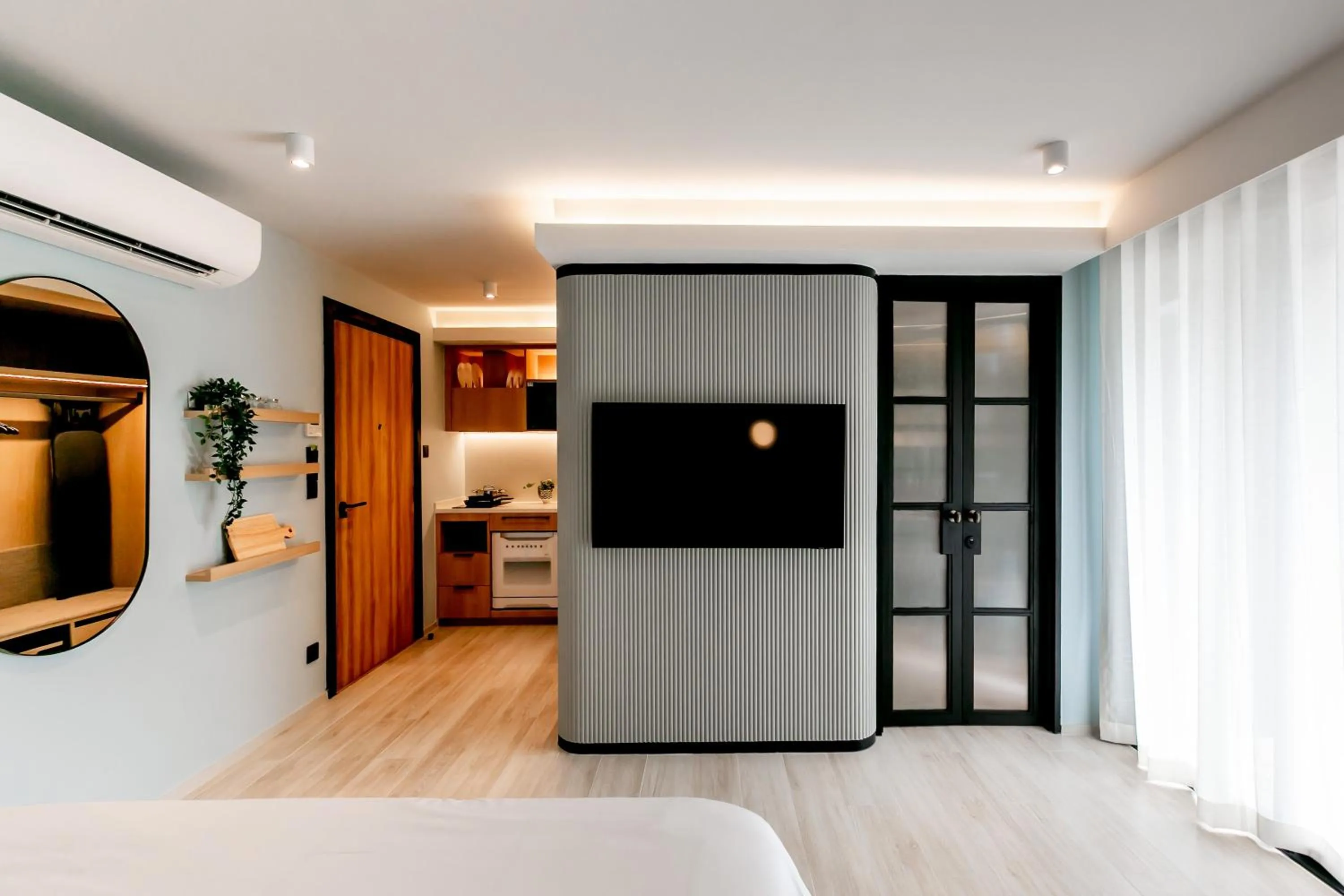 Photo of the whole room, Bed in The SACHA Apart-Hotel Thonglor