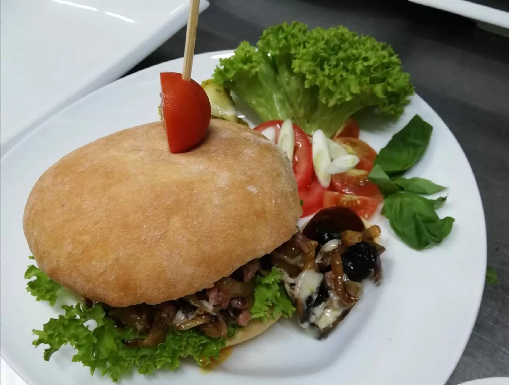 Restaurant/places to eat in Moselromantik Hotel Am Panoramabogen