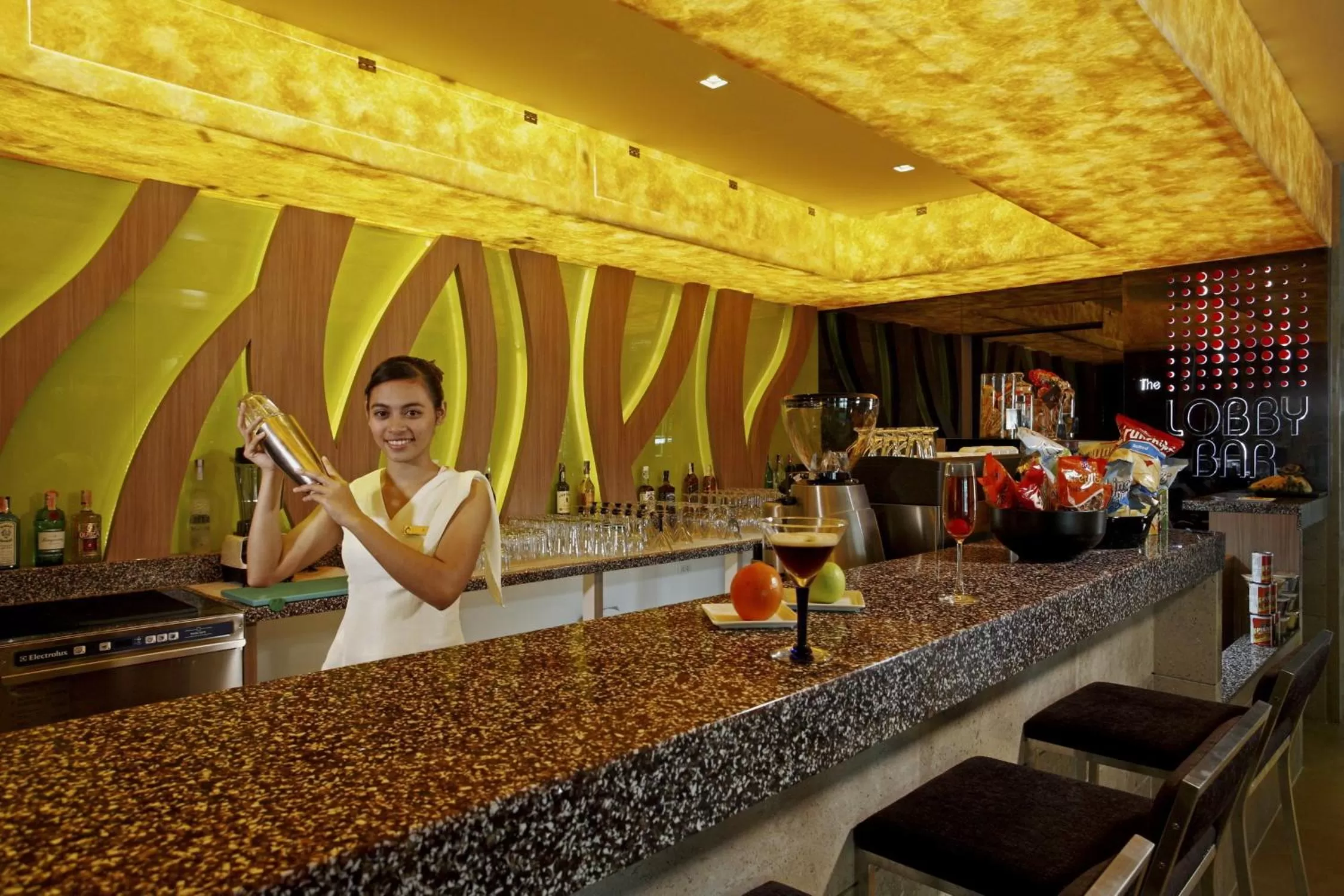 Lounge or bar in Centara Pattaya Hotel