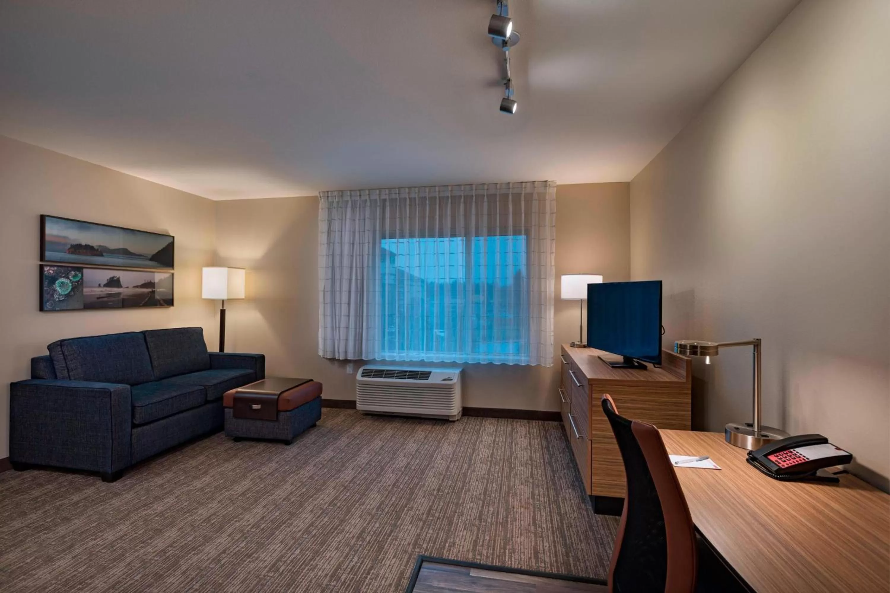 Living room in TownePlace Suites by Marriott Tacoma Lakewood