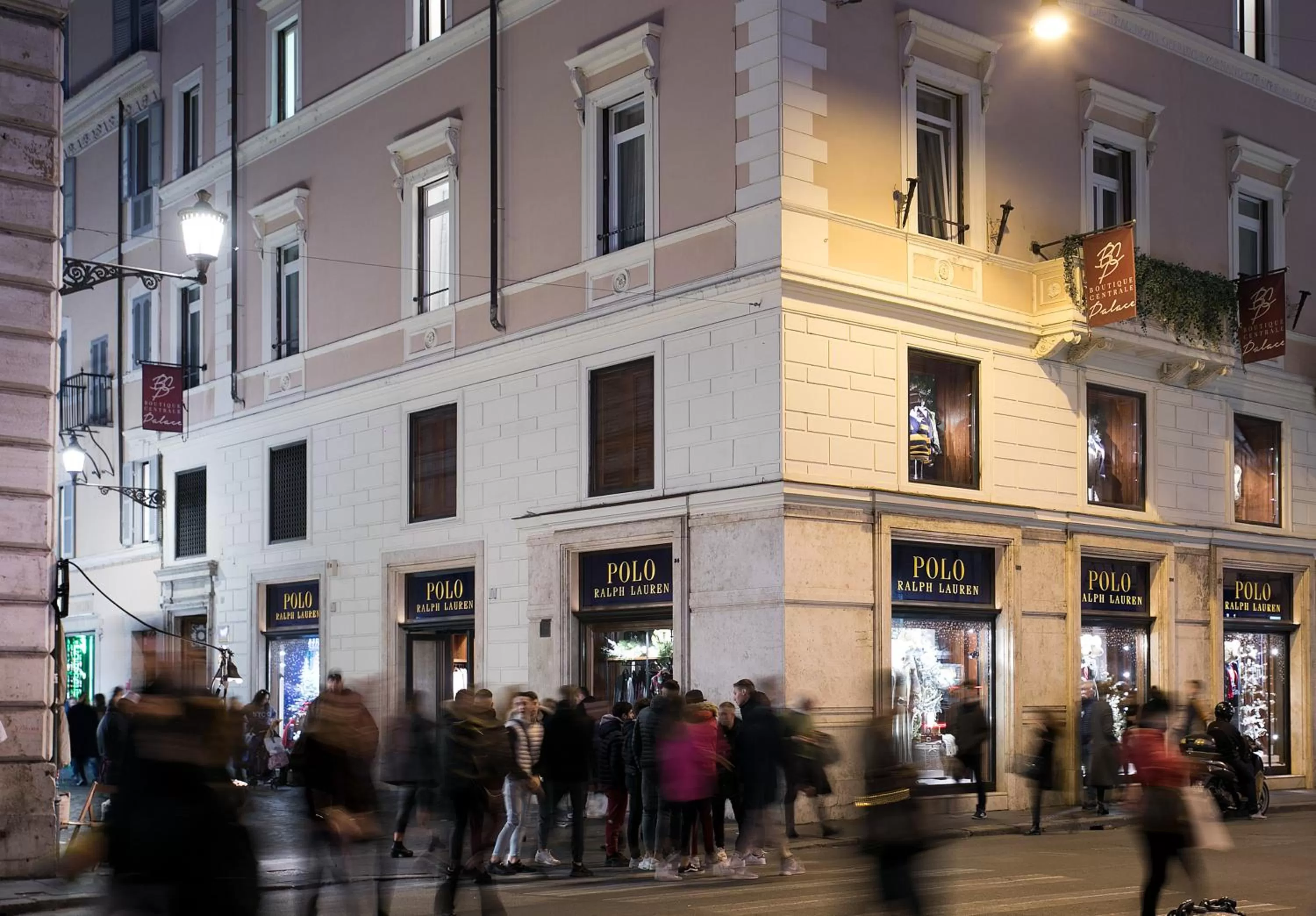 Street view in Boutique Centrale Palace Hotel