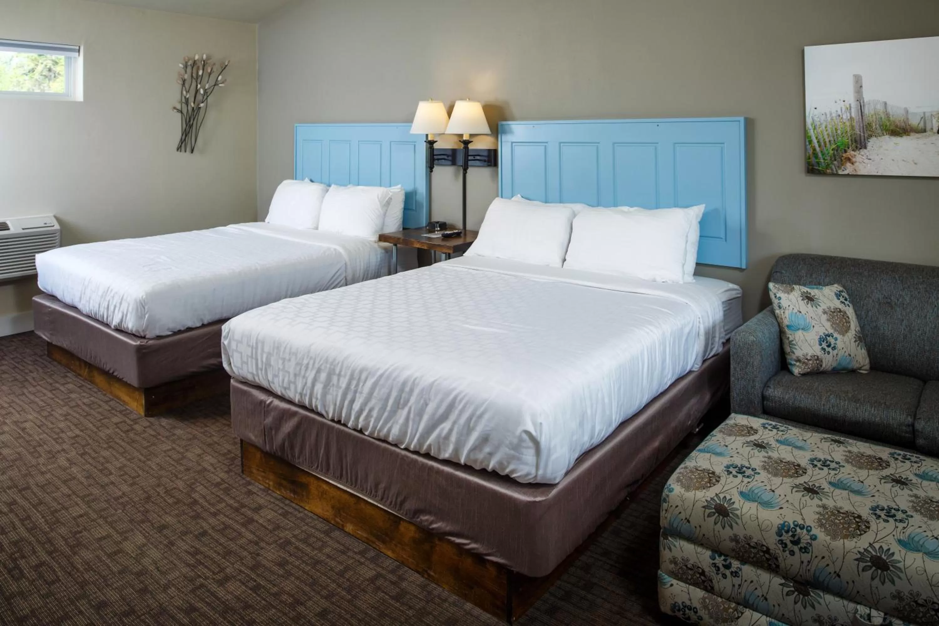 Bedroom, Bed in Julie's Park Cafe & Motel