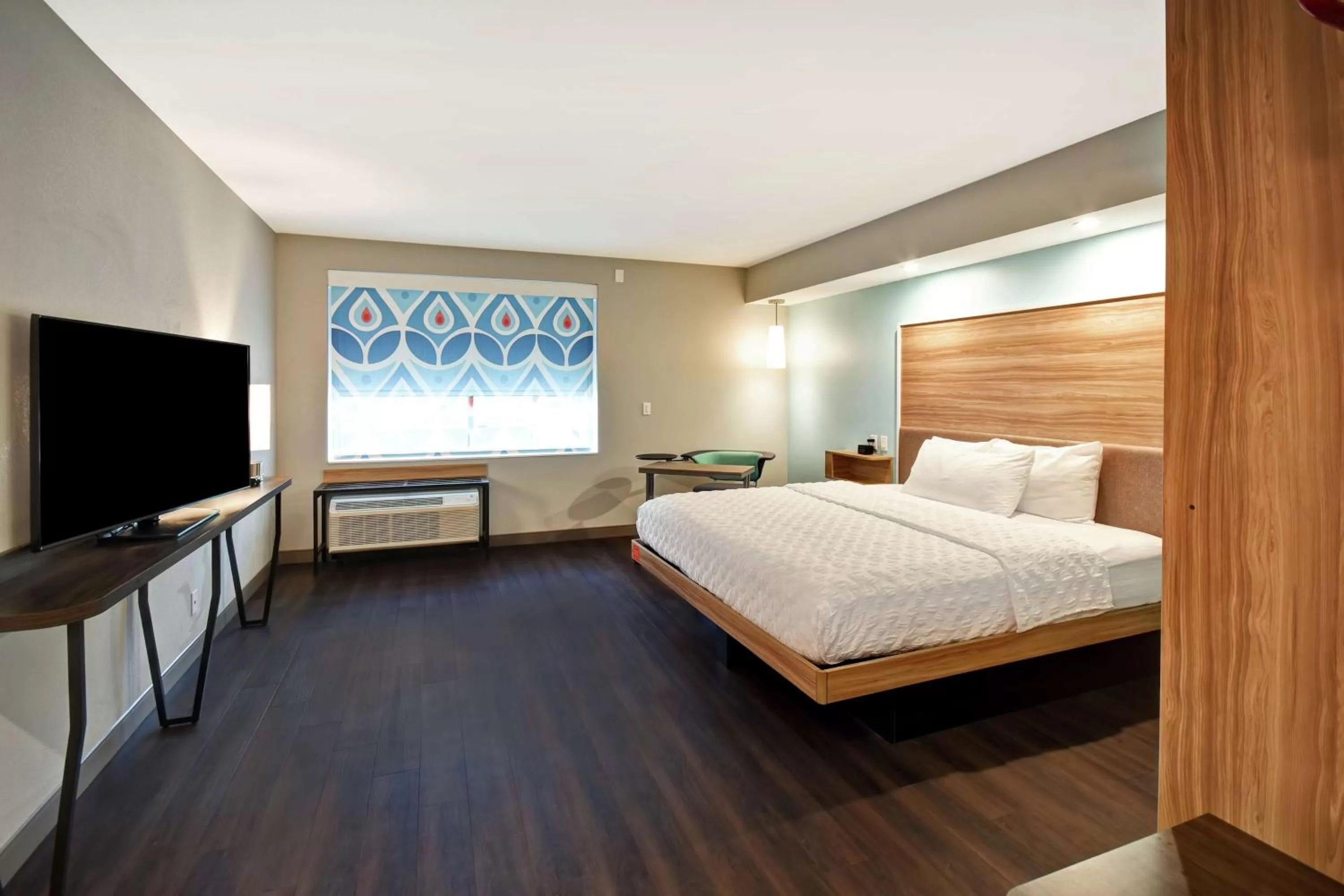 Bedroom, Bed in Tru By Hilton Pigeon Forge