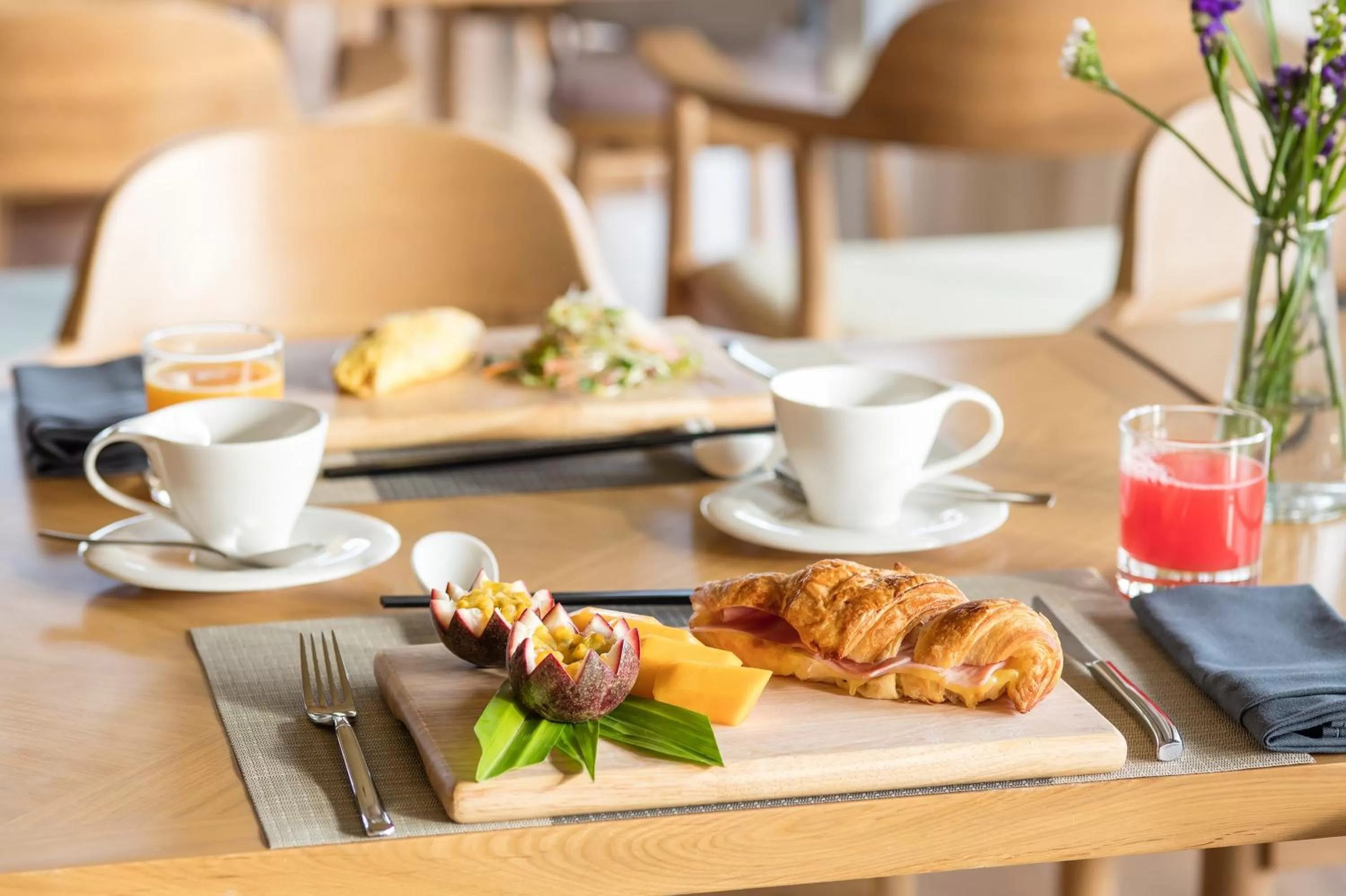 Restaurant/places to eat in Fusion Suites Saigon