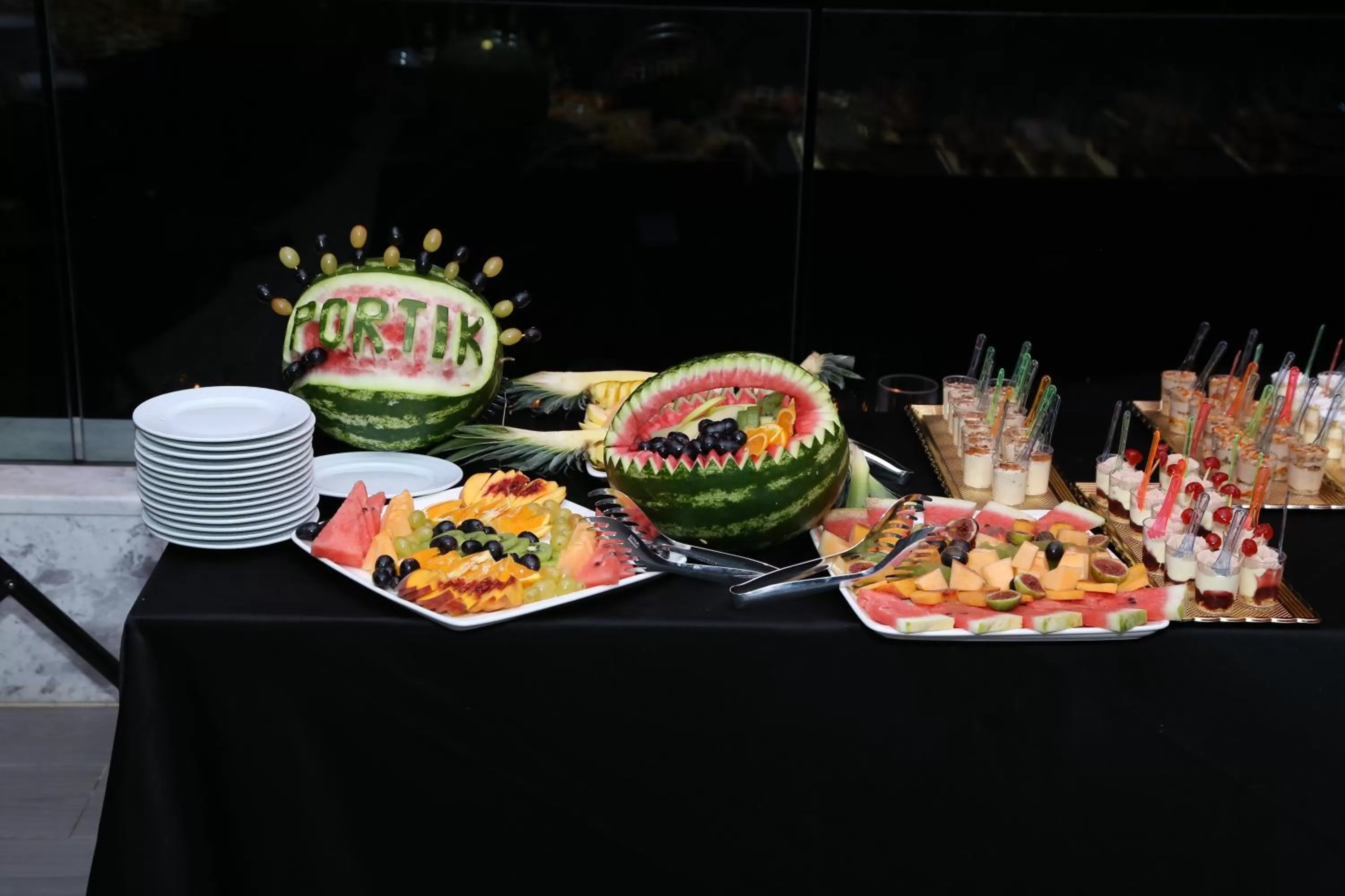 Food and drinks in Portik Hotel