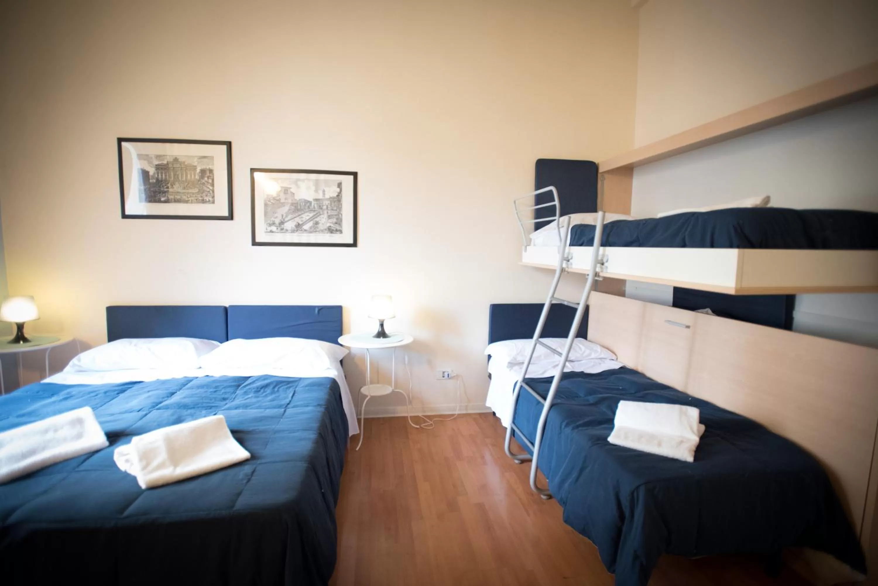 Other, Bed in Quo Vadis Roma 2