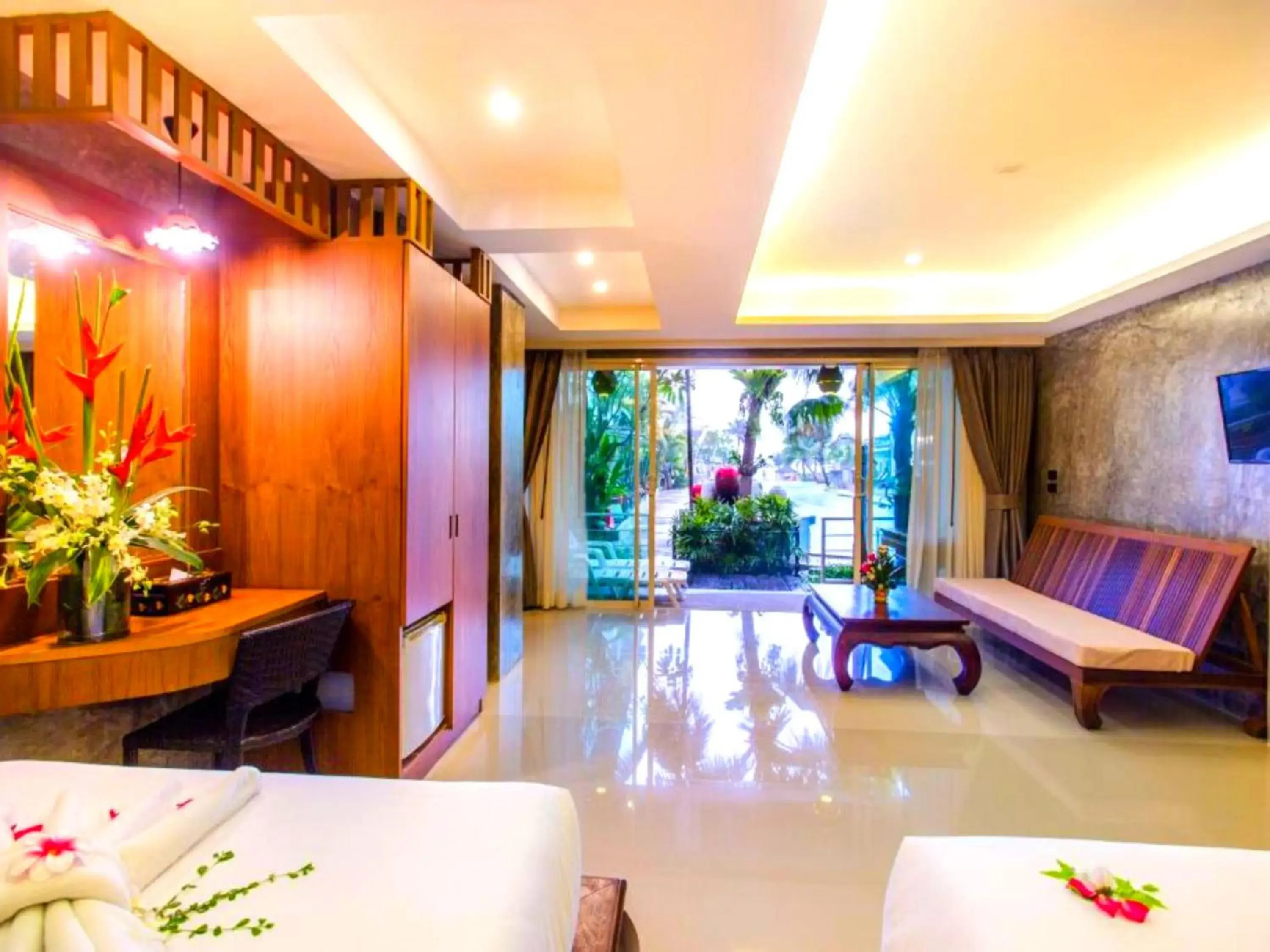 Deluxe Triple Room - Pool Access in The Samui Beach Resort Deluxe Triple Room - Pool Access in The Samui Beach Resort