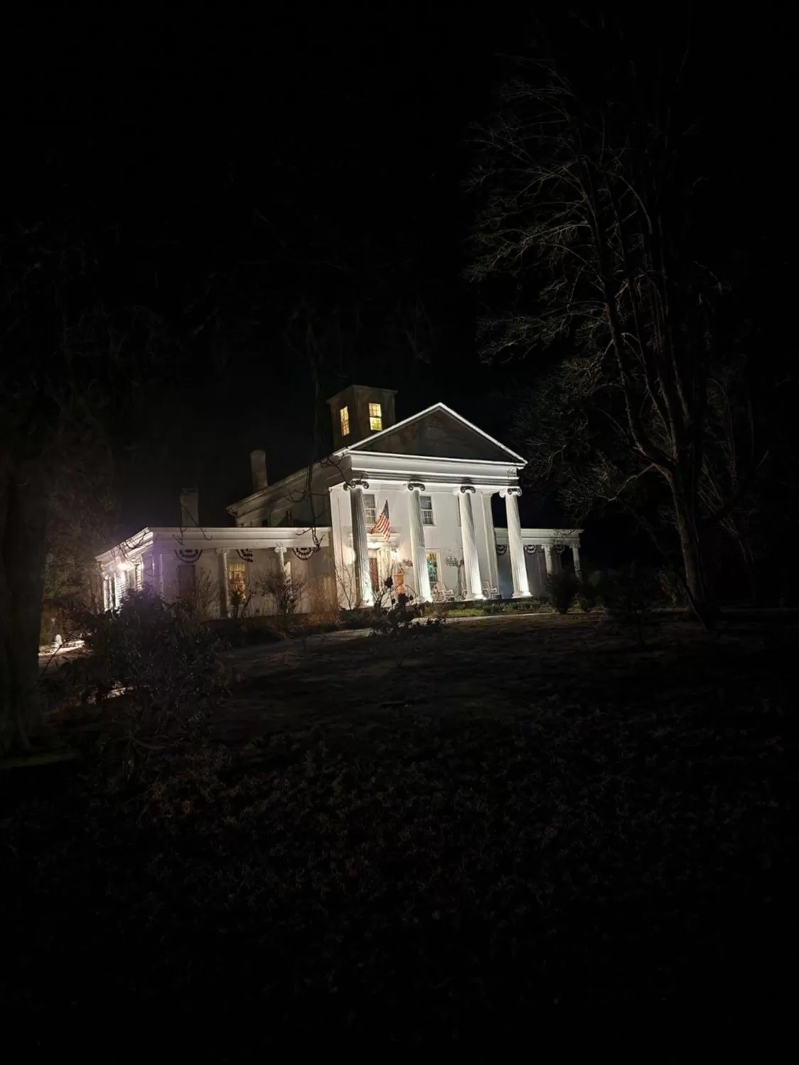 House of 1833 Bed and Breakfast