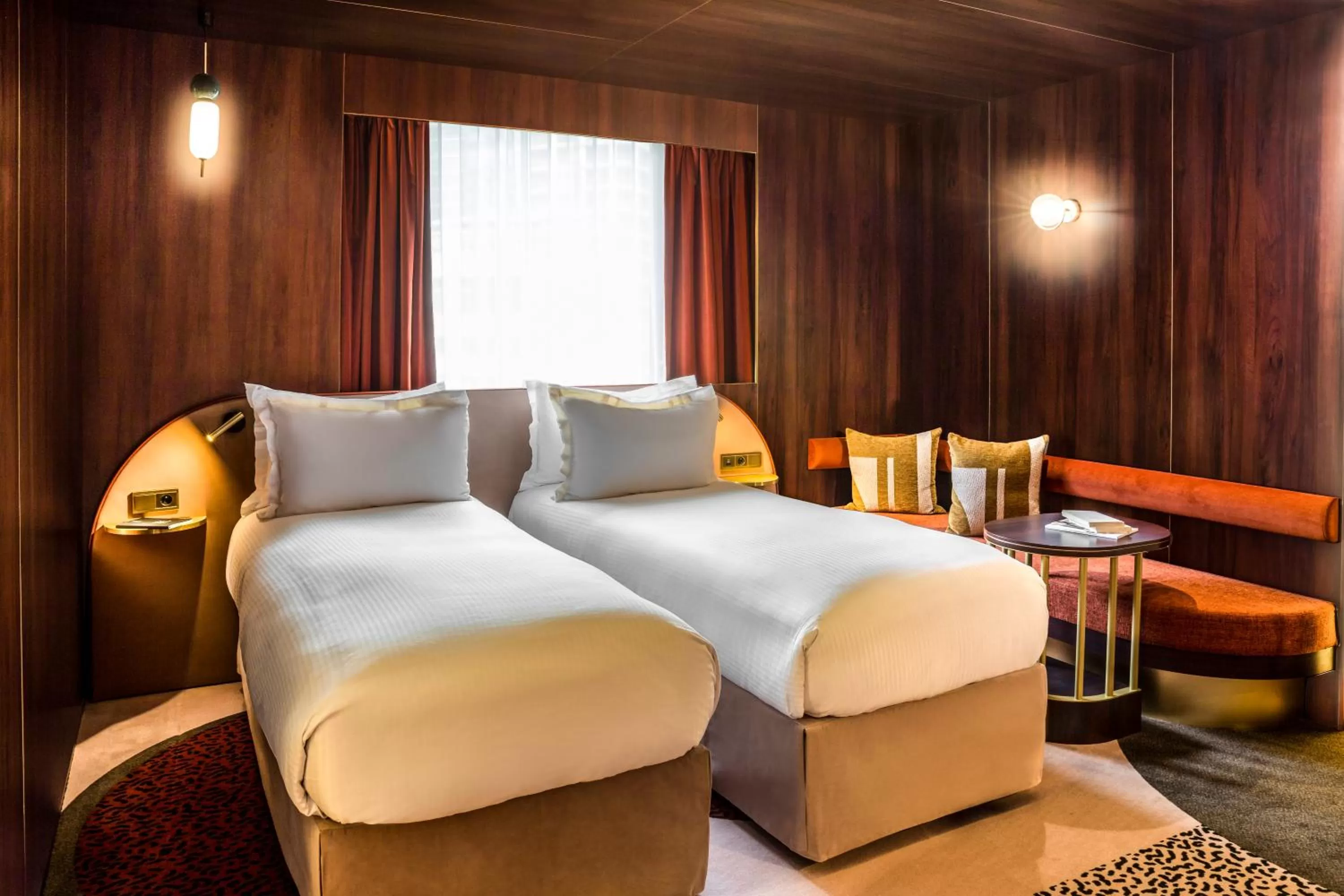 Twin Room in Nest Hotel Paris la Défense - MGallery Collection