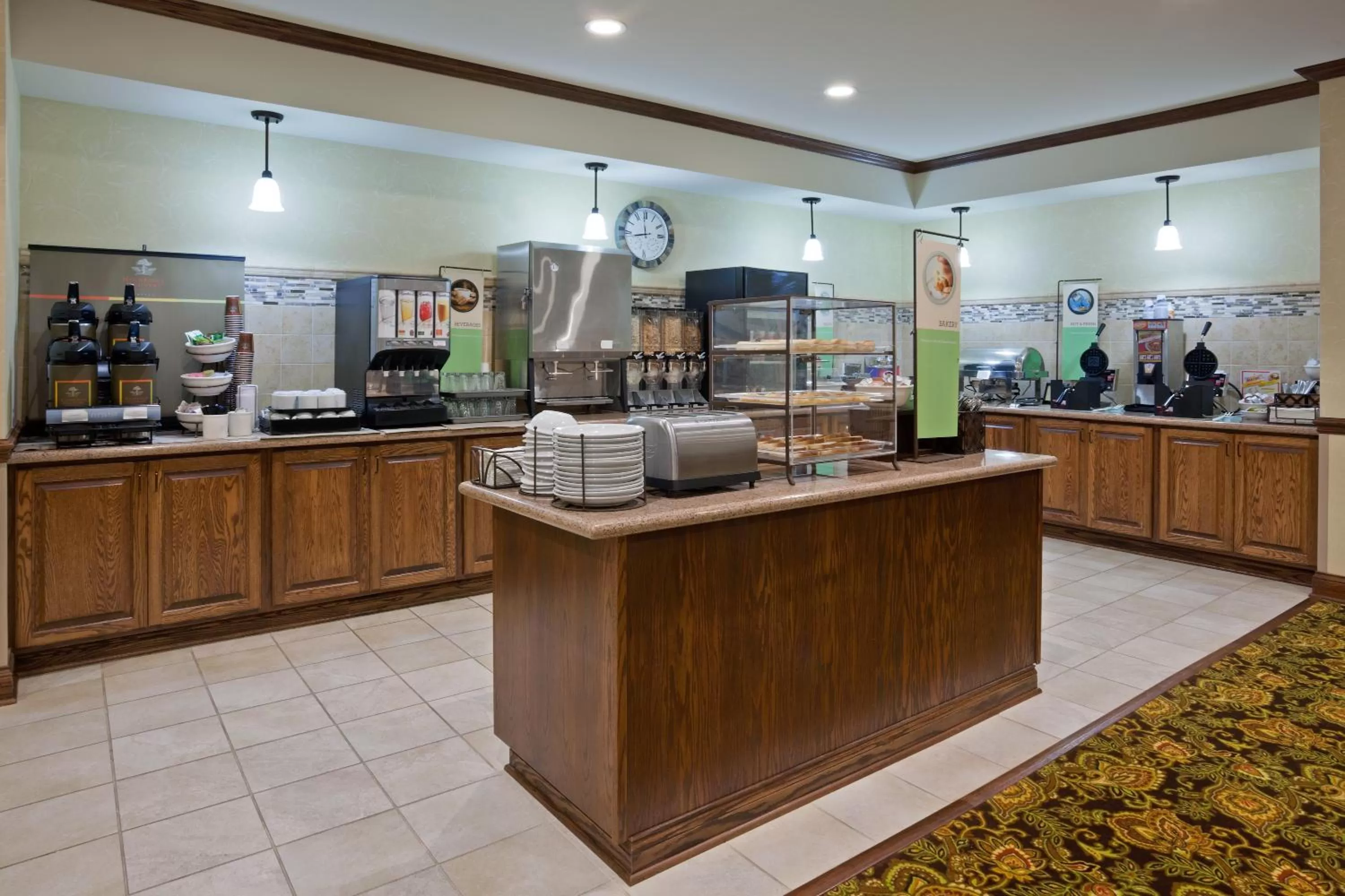 Restaurant/places to eat in Country Inn & Suites by Radisson, Minot, ND