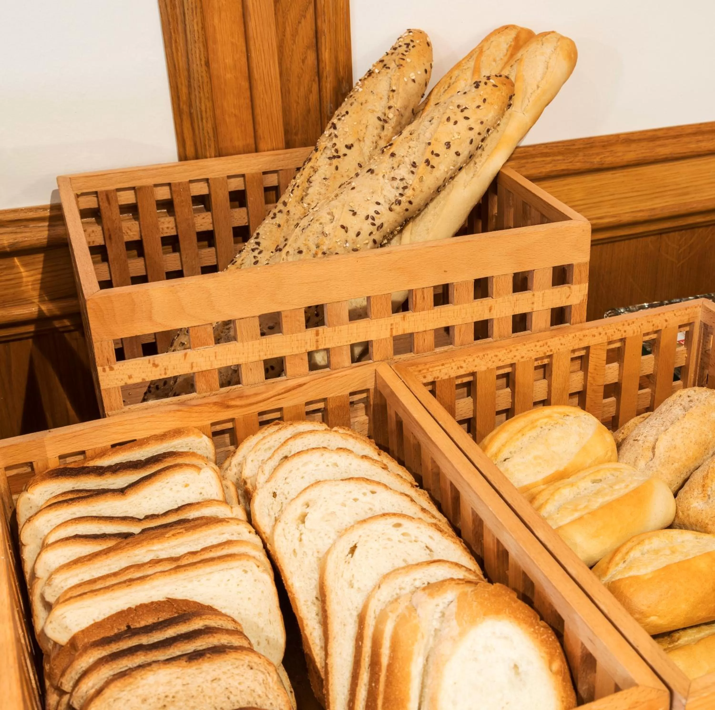 Buffet breakfast in Hotel Ilunion Las Lomas