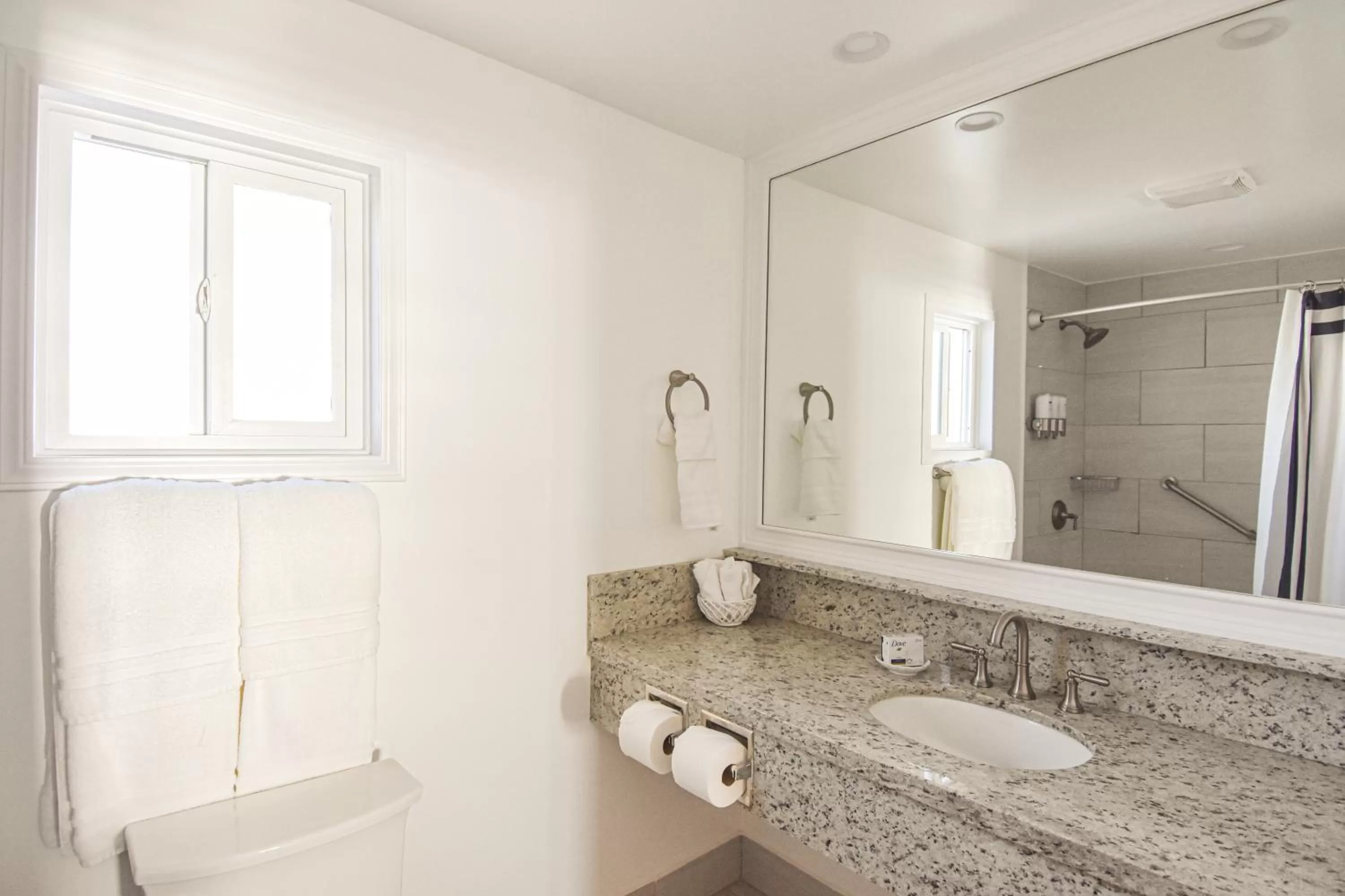 Bathroom in Quinta Pacifica Beachfront Villas