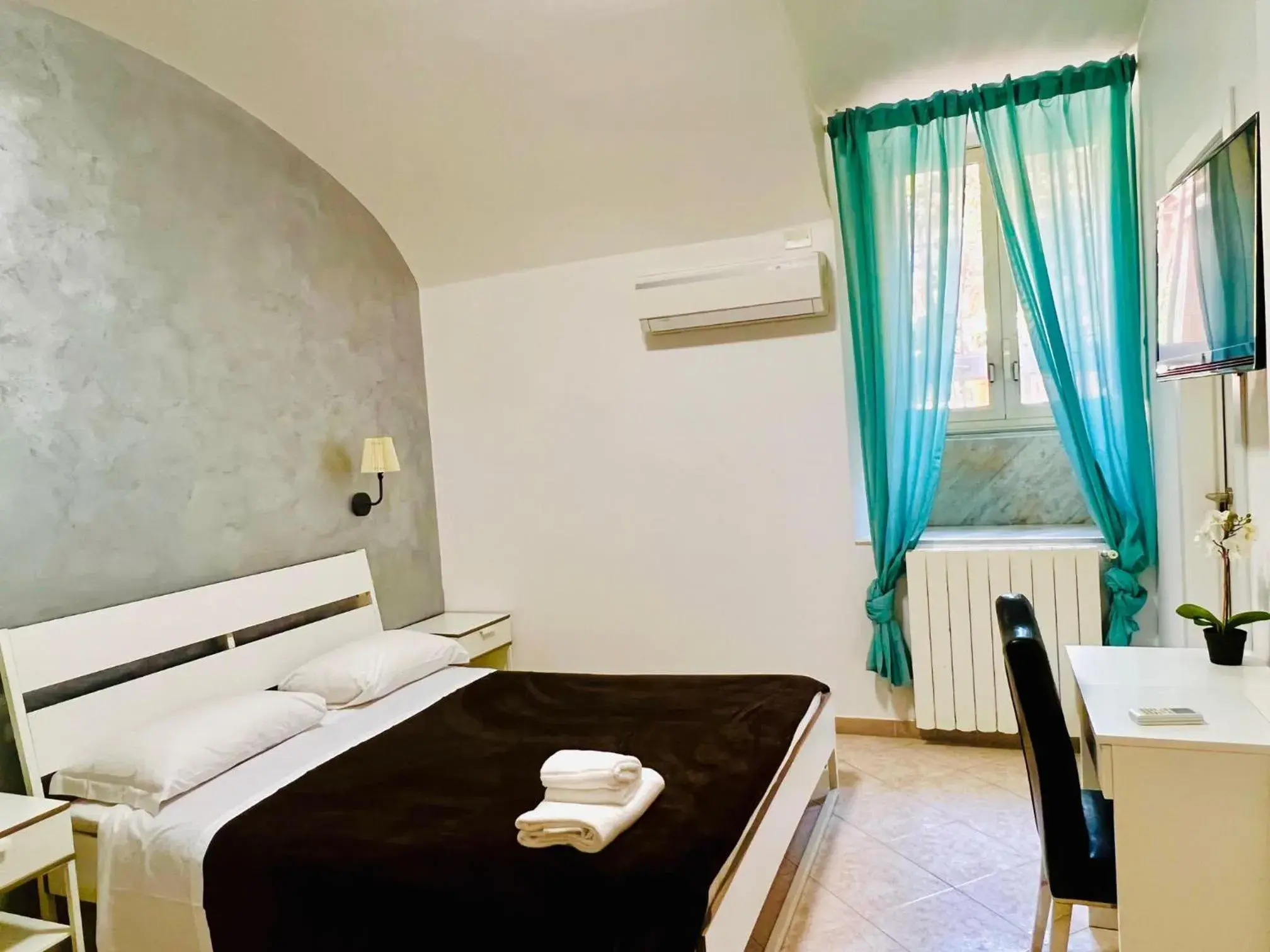 Superior Triple Room in Hotel Pisa Superior Triple Room in Hotel Pisa