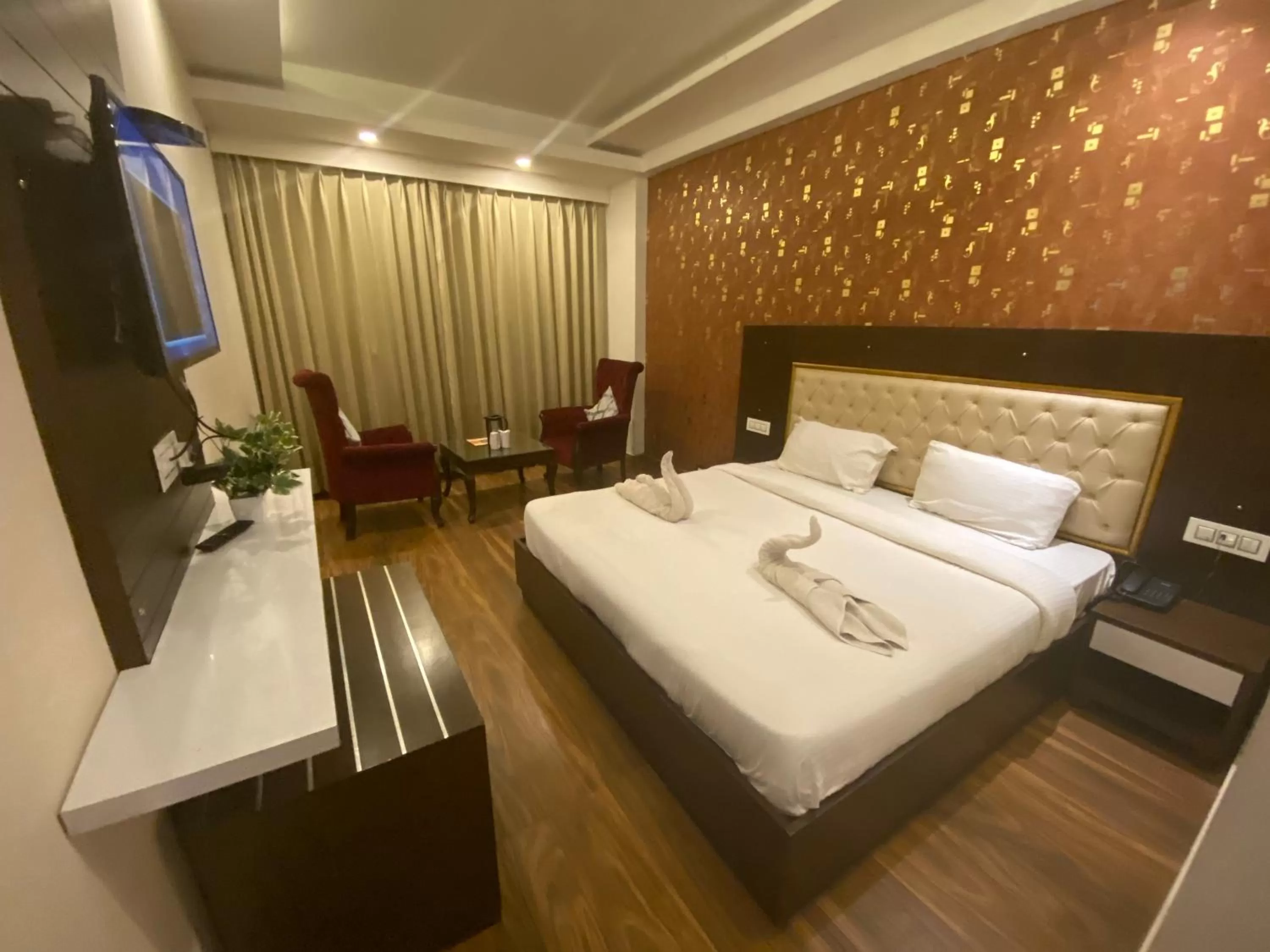 Hotel Ambika Resort Manali