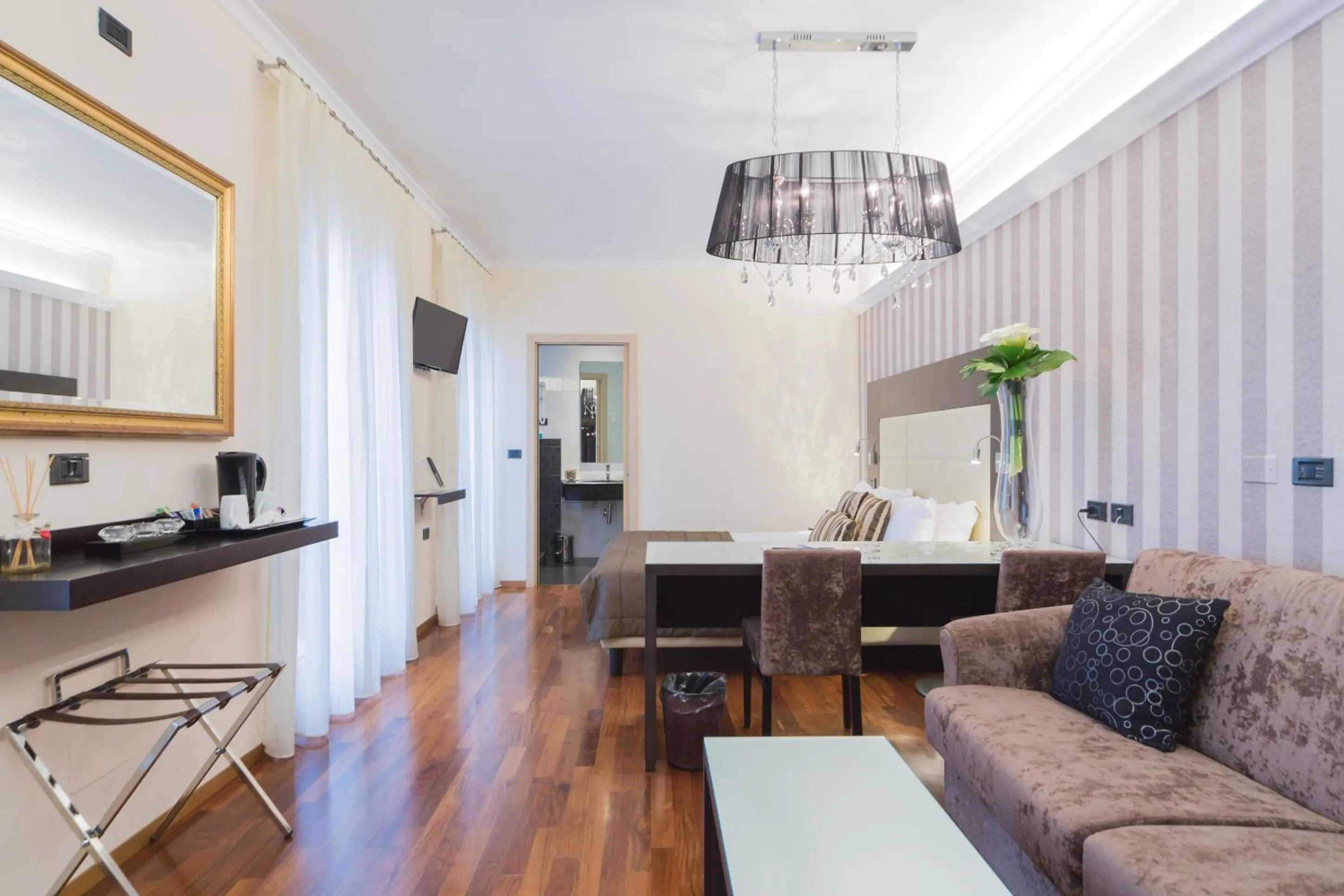 Photo of the whole room in Hotel Touring