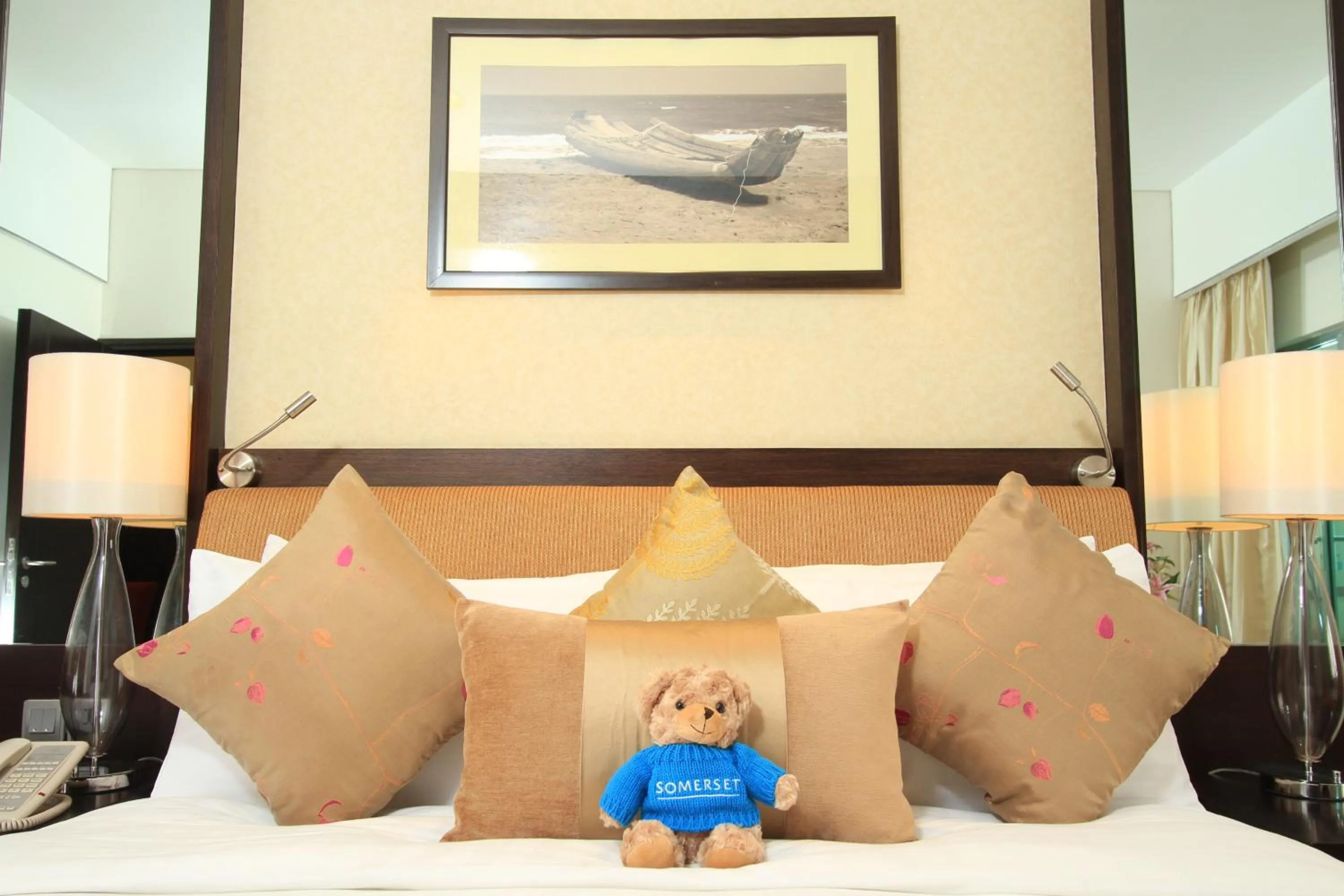 Bed in Somerset Greenways Chennai