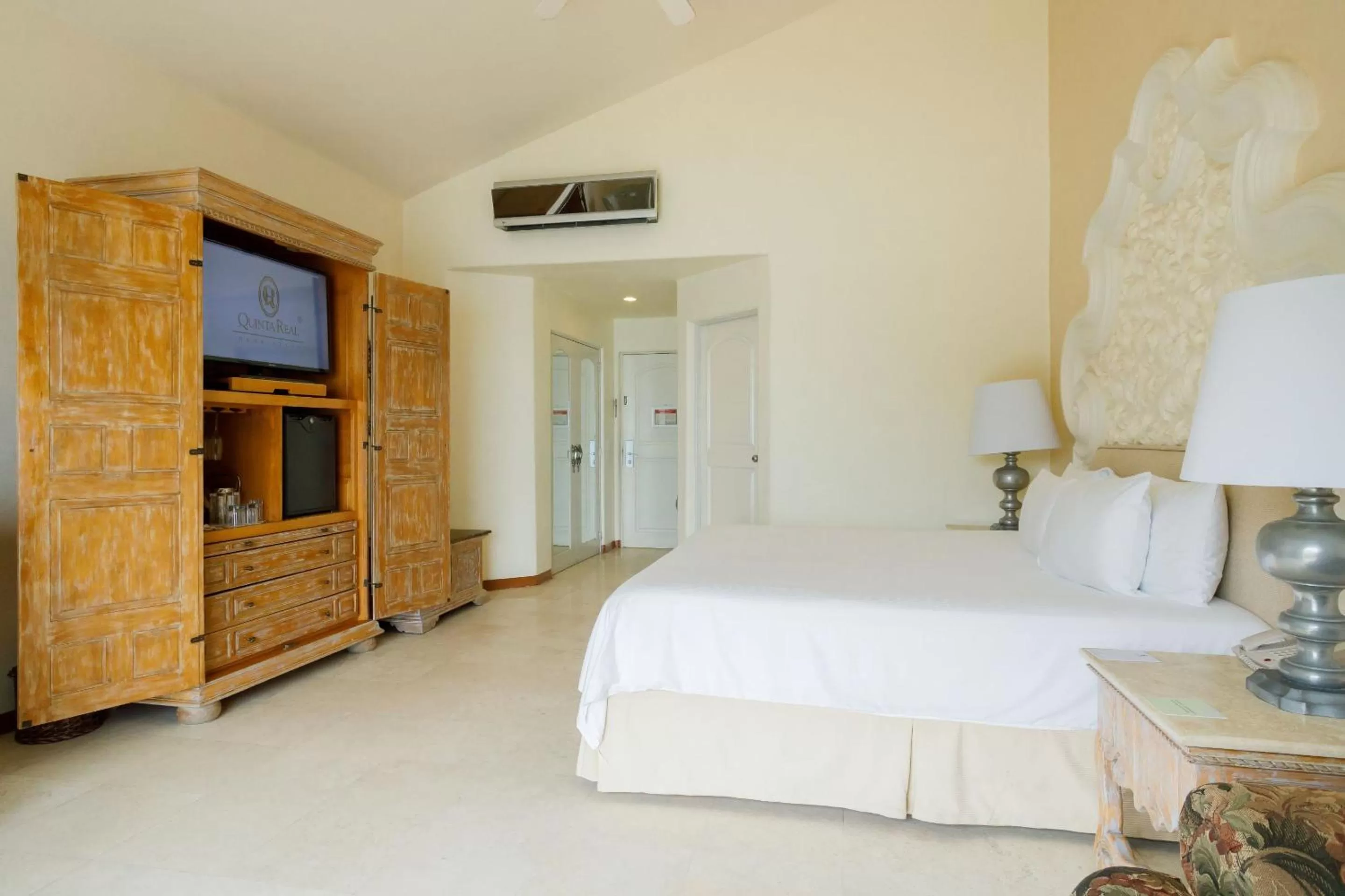 Bedroom in Quinta Real Acapulco