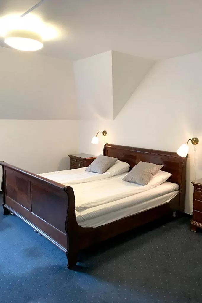 Bed in Rasta Lilla Edet