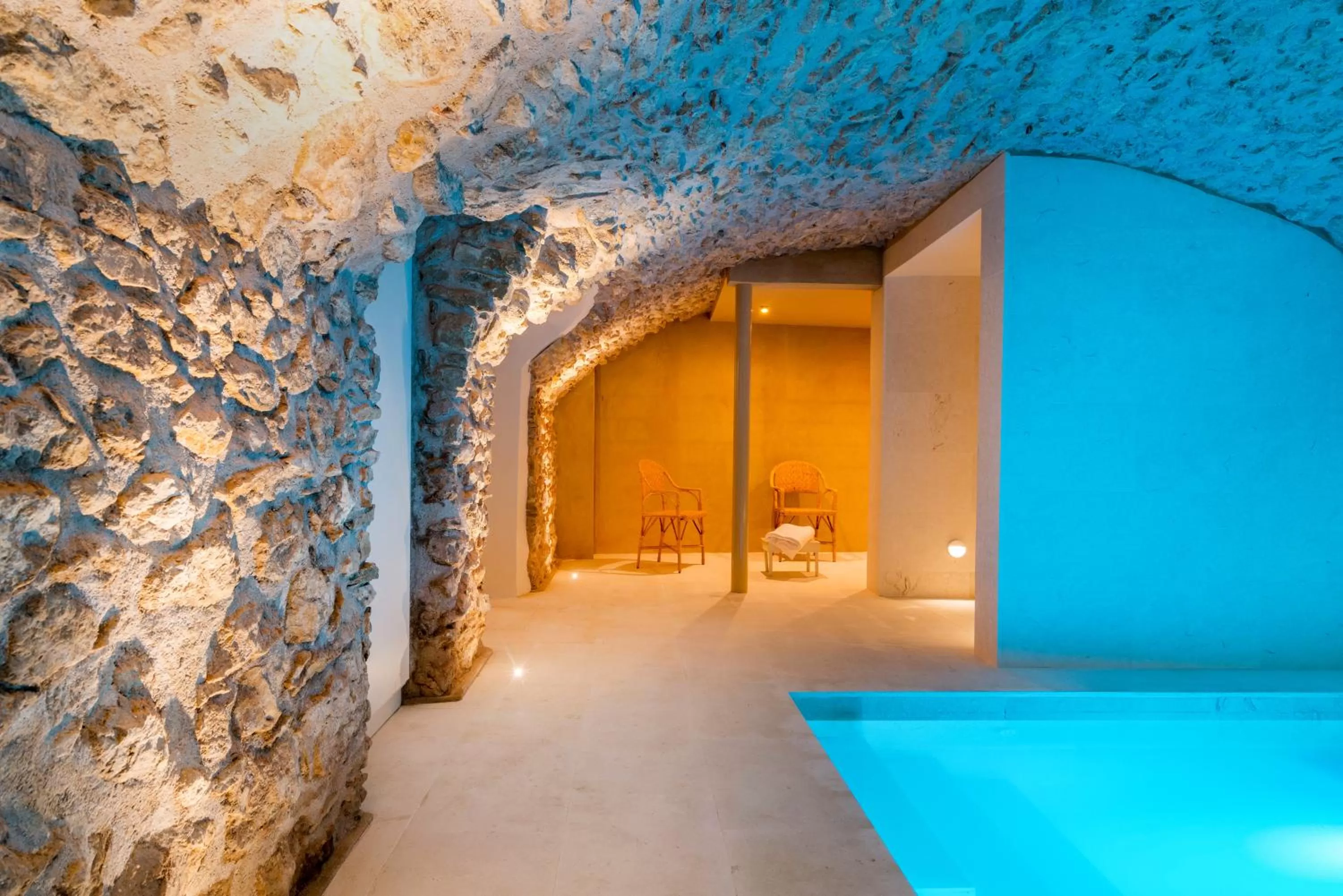 Hot Tub in Can Mascort Eco Hotel