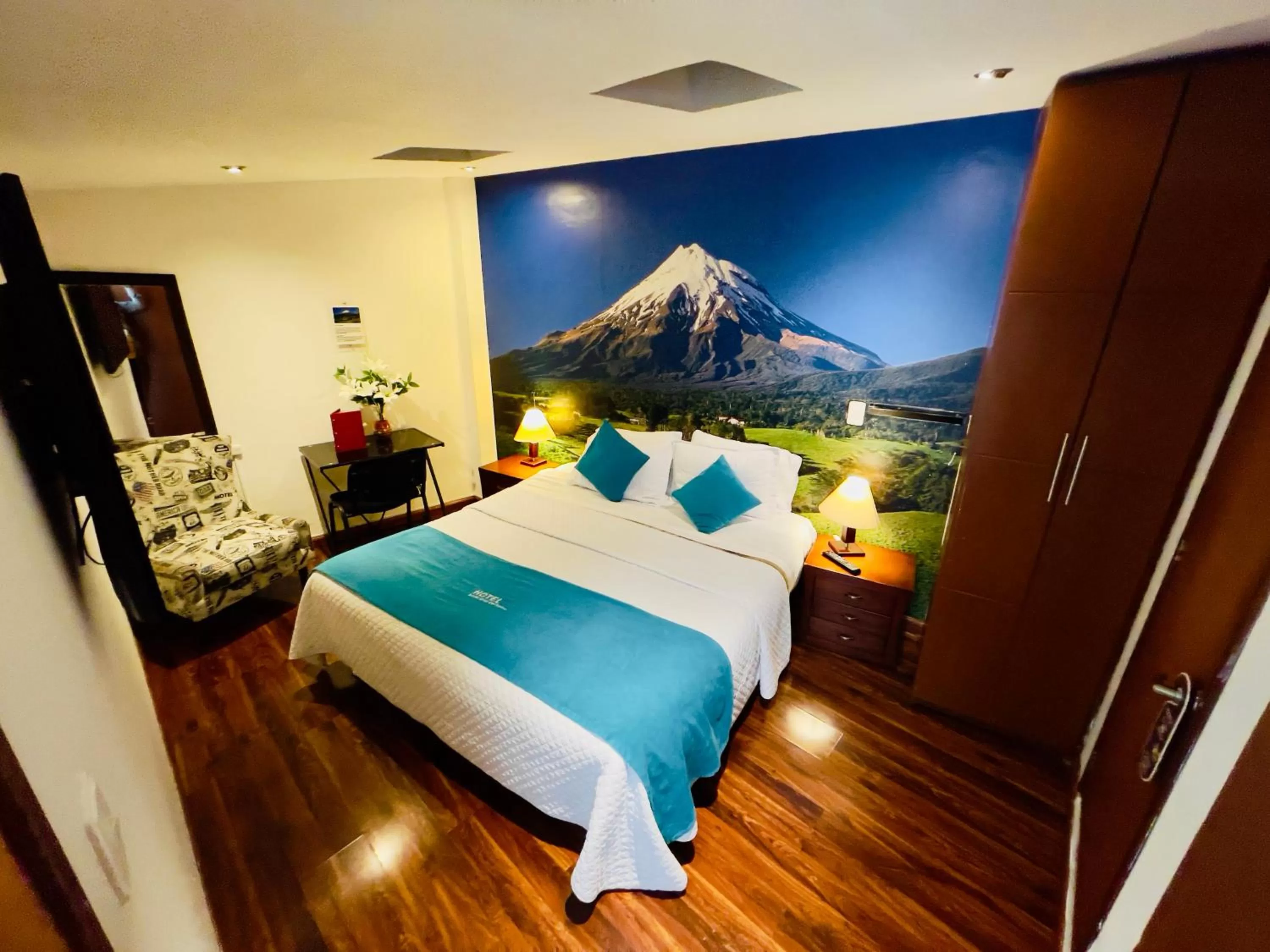 Photo of the whole room, Bed in Hotel Santa Cruz Bogotá