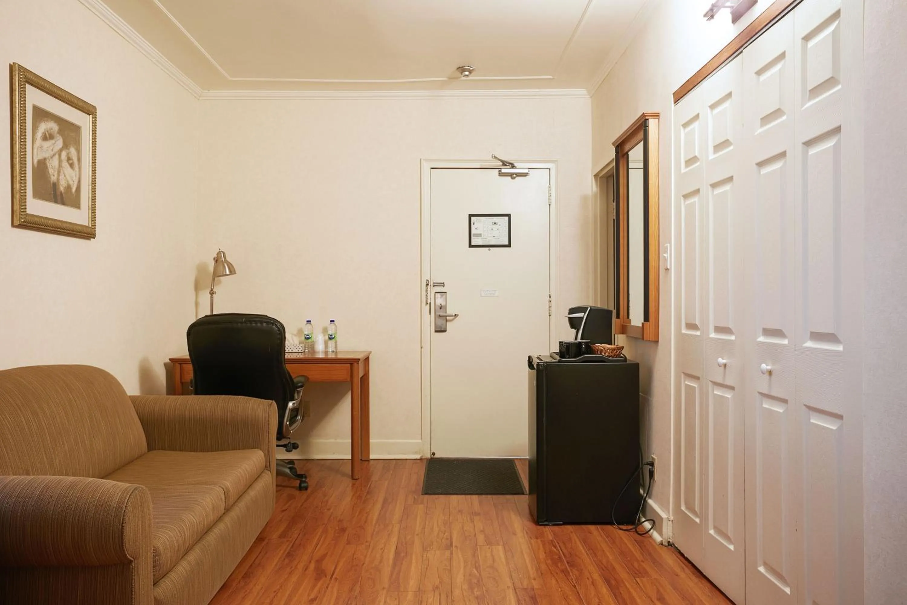 Living room in Hotel St-Denis