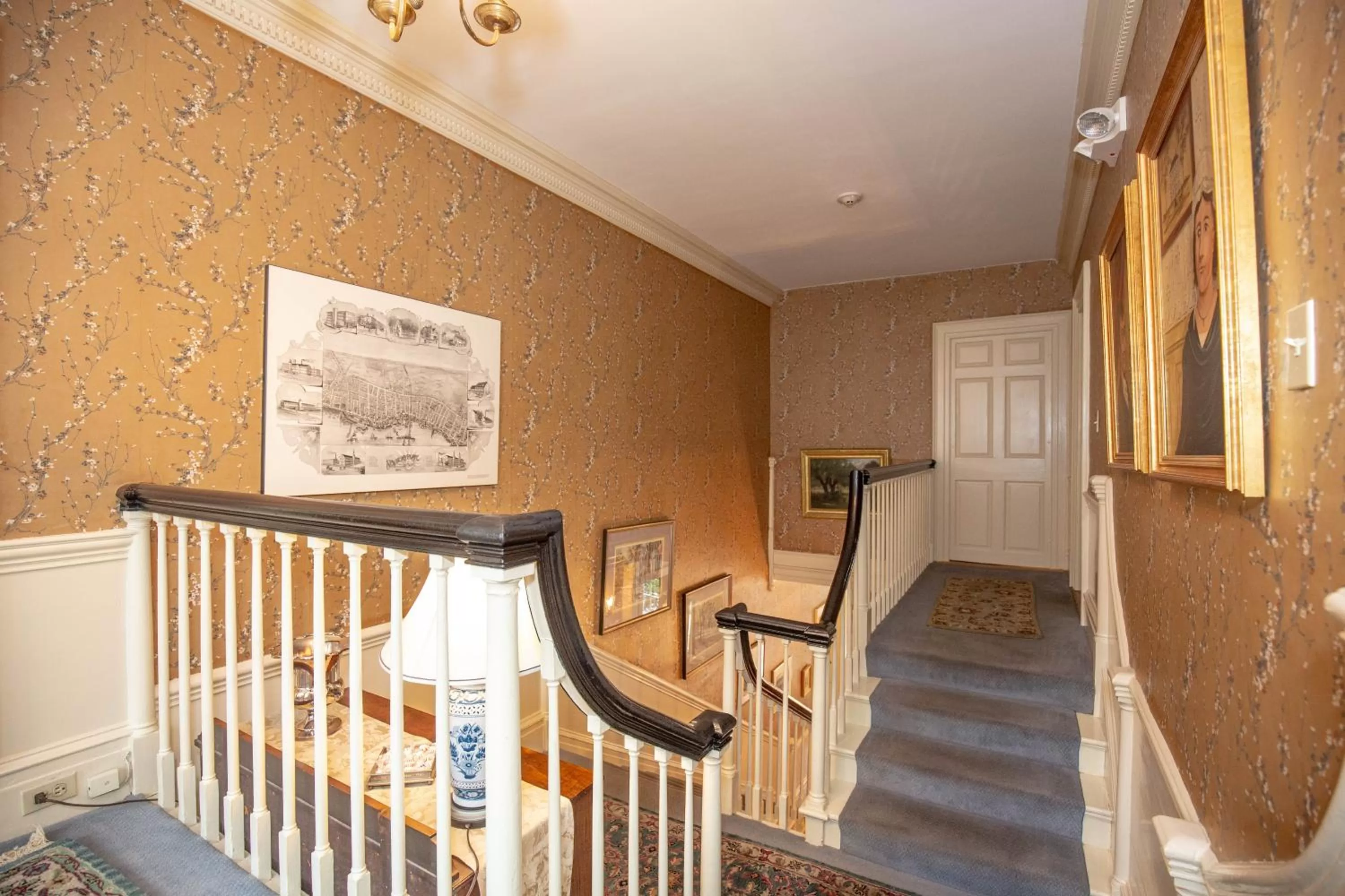 Decorative detail in Clark Currier Inn