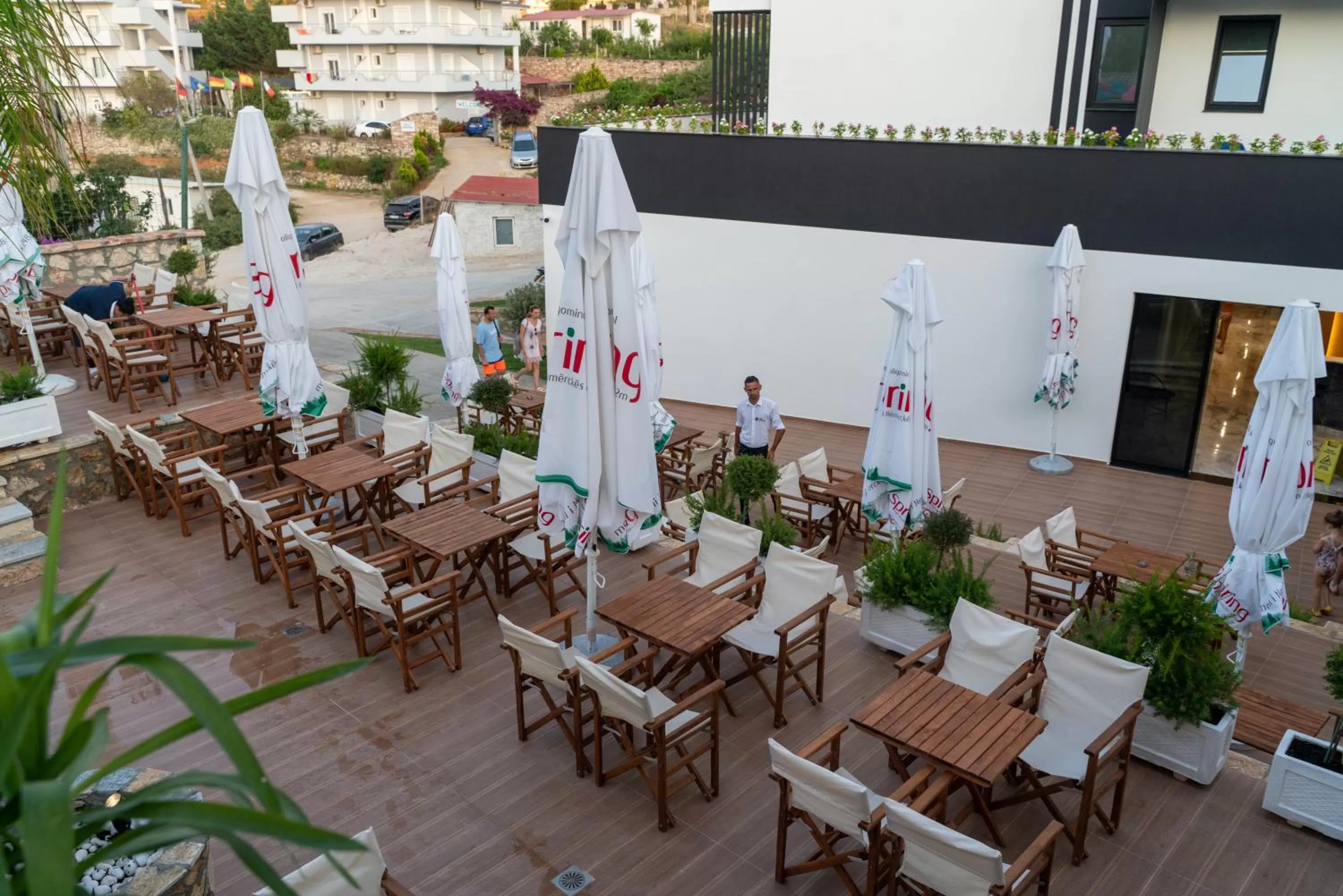 Restaurant/Places to Eat in Hotel Memaj