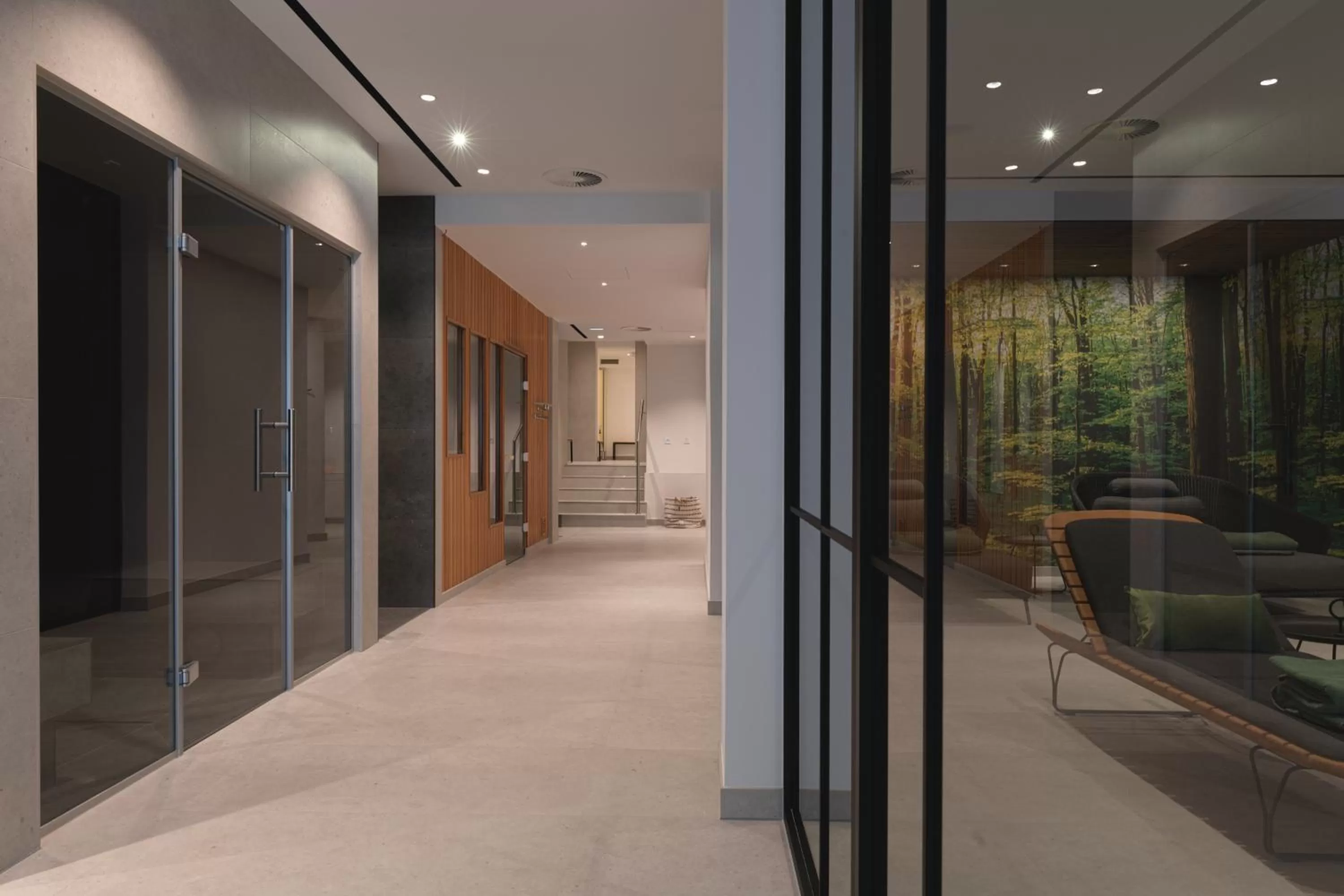 Spa and wellness centre/facilities in Hotel VierJahreszeiten am Seilersee