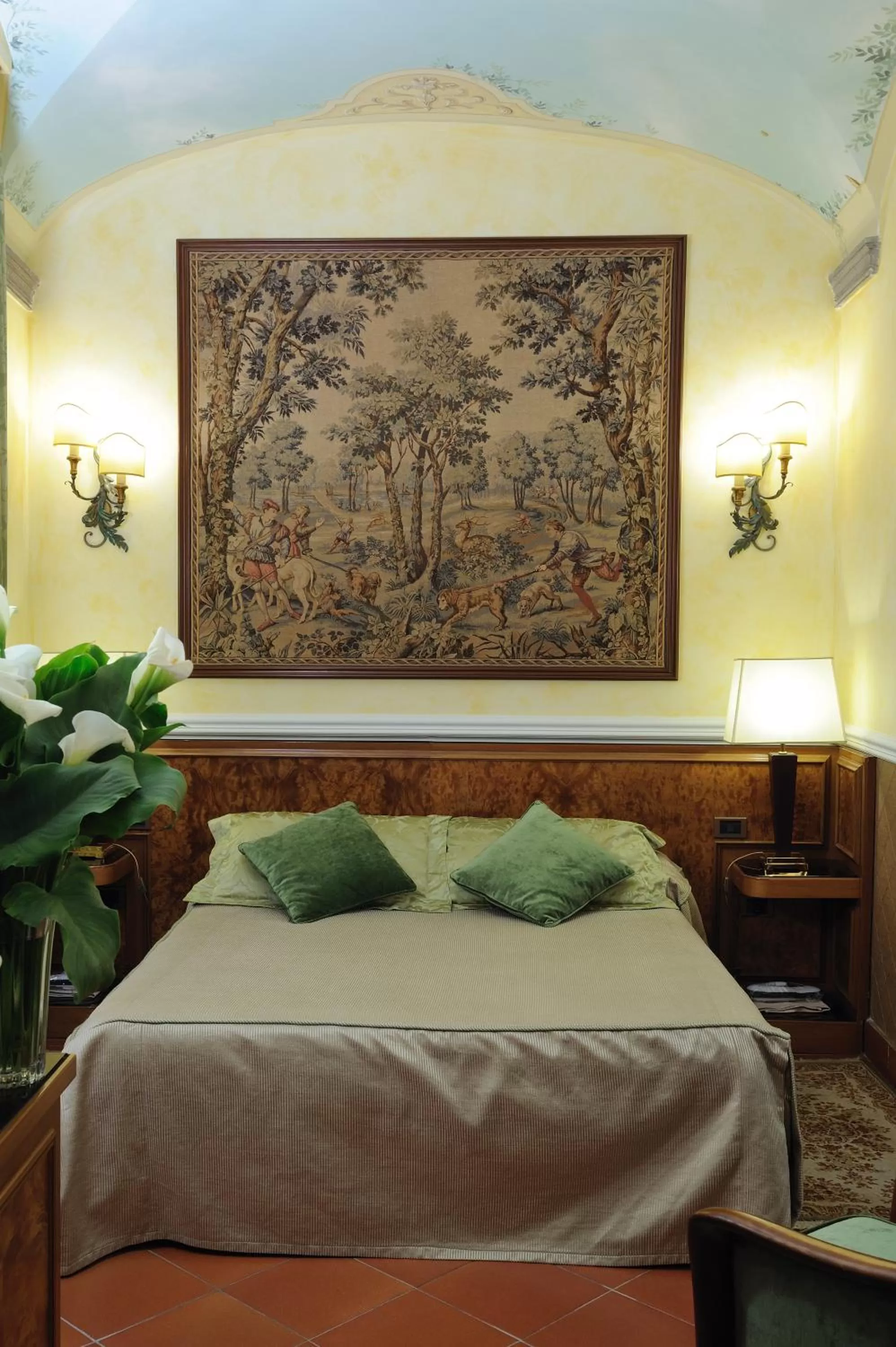 Bed in Hotel Farnese