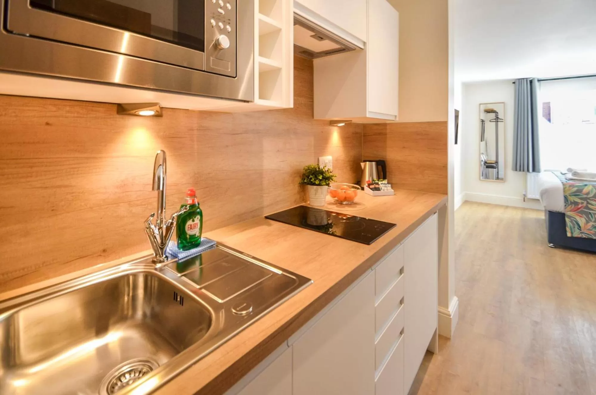 Kitchen or kitchenette, Kitchen/Kitchenette in The Birchover Residences Trent Bridge