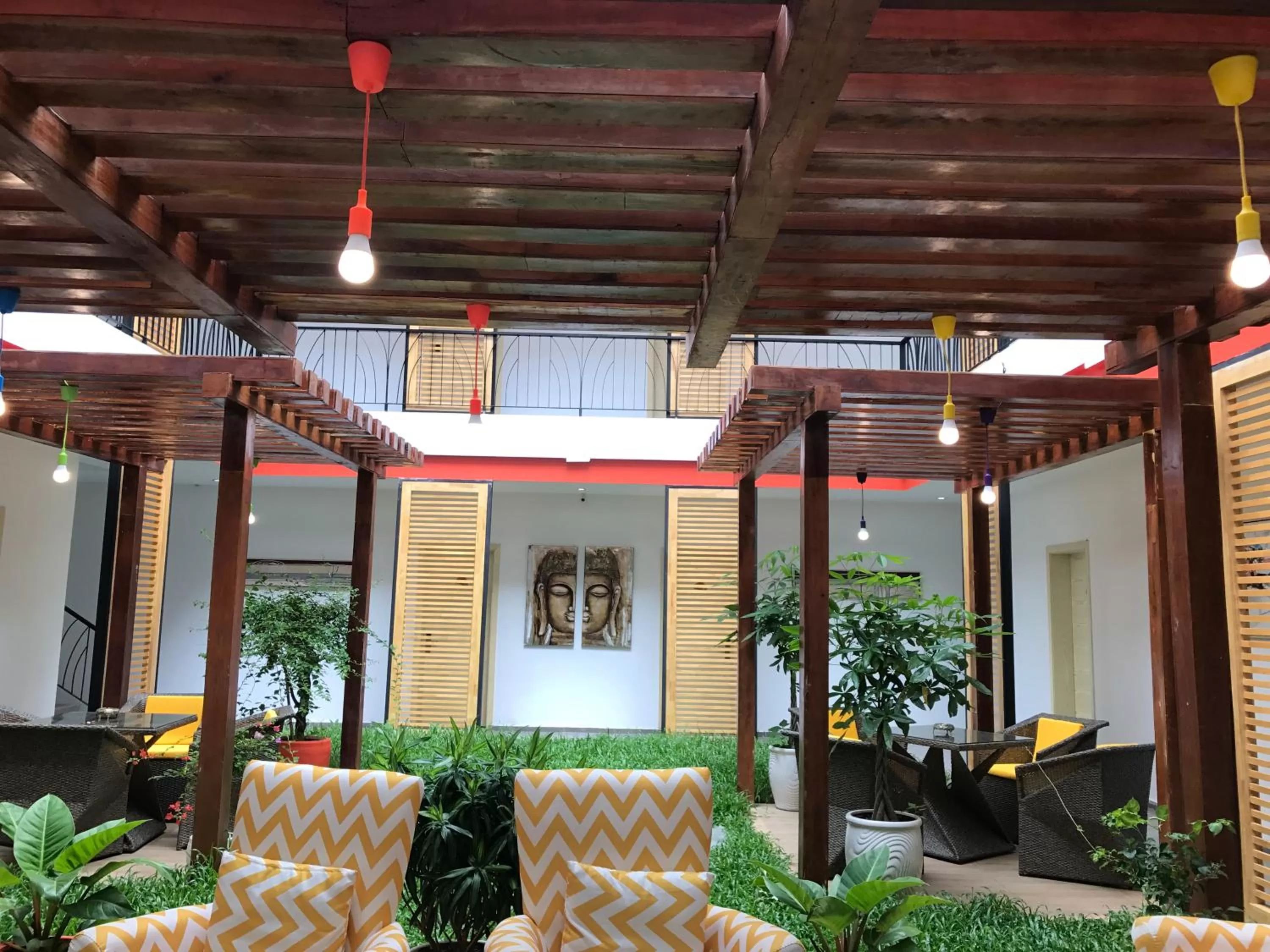 Garden view in Benny's City Hotel