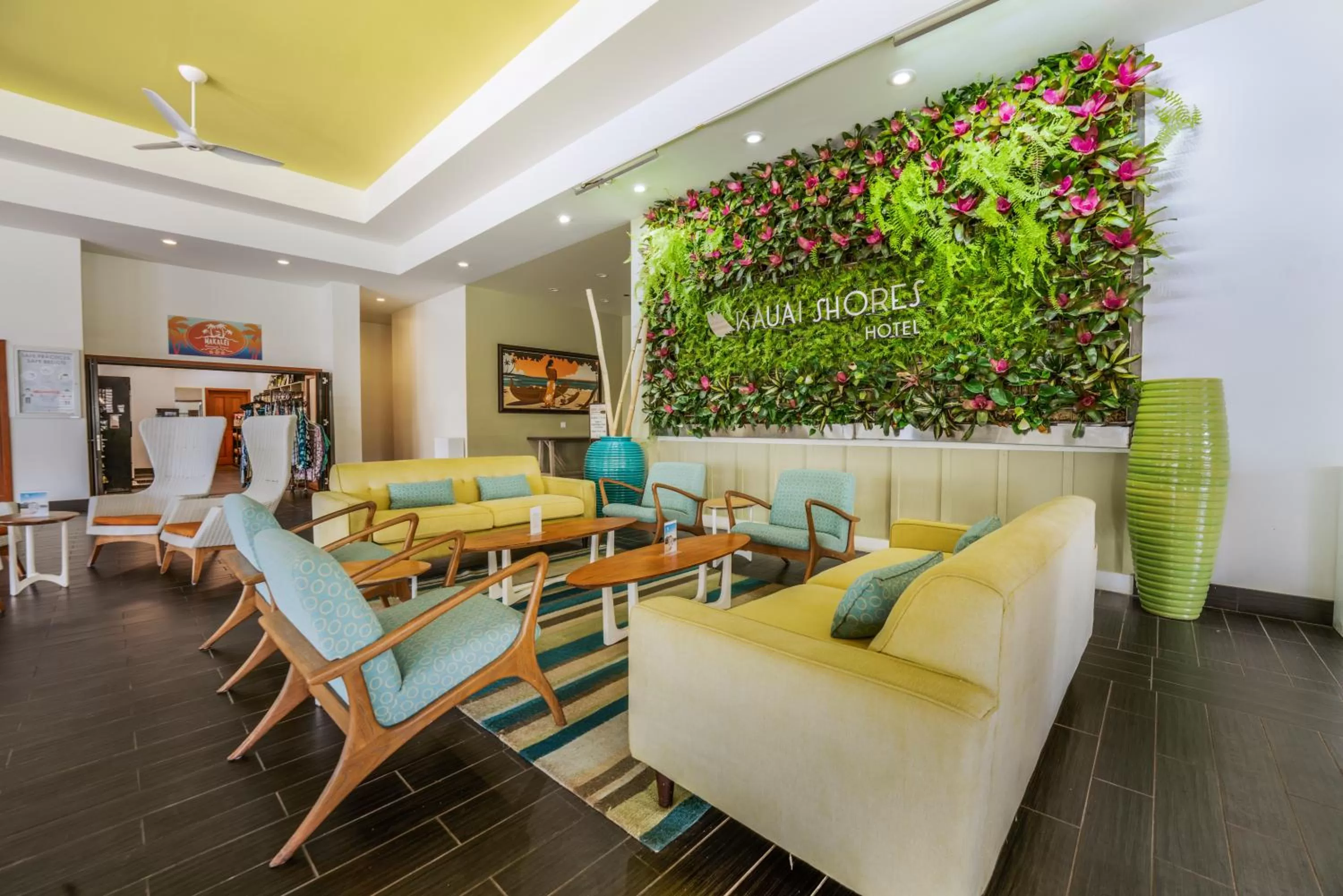 Property building in Kauai Shores Hotel