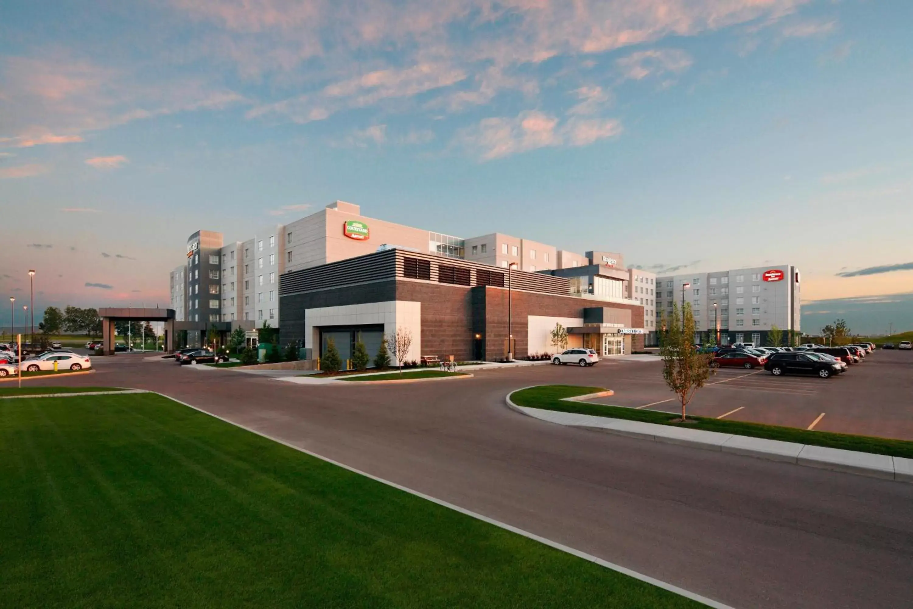 Residence Inn by Marriott Calgary Airport Residence Inn by Marriott Calgary Airport