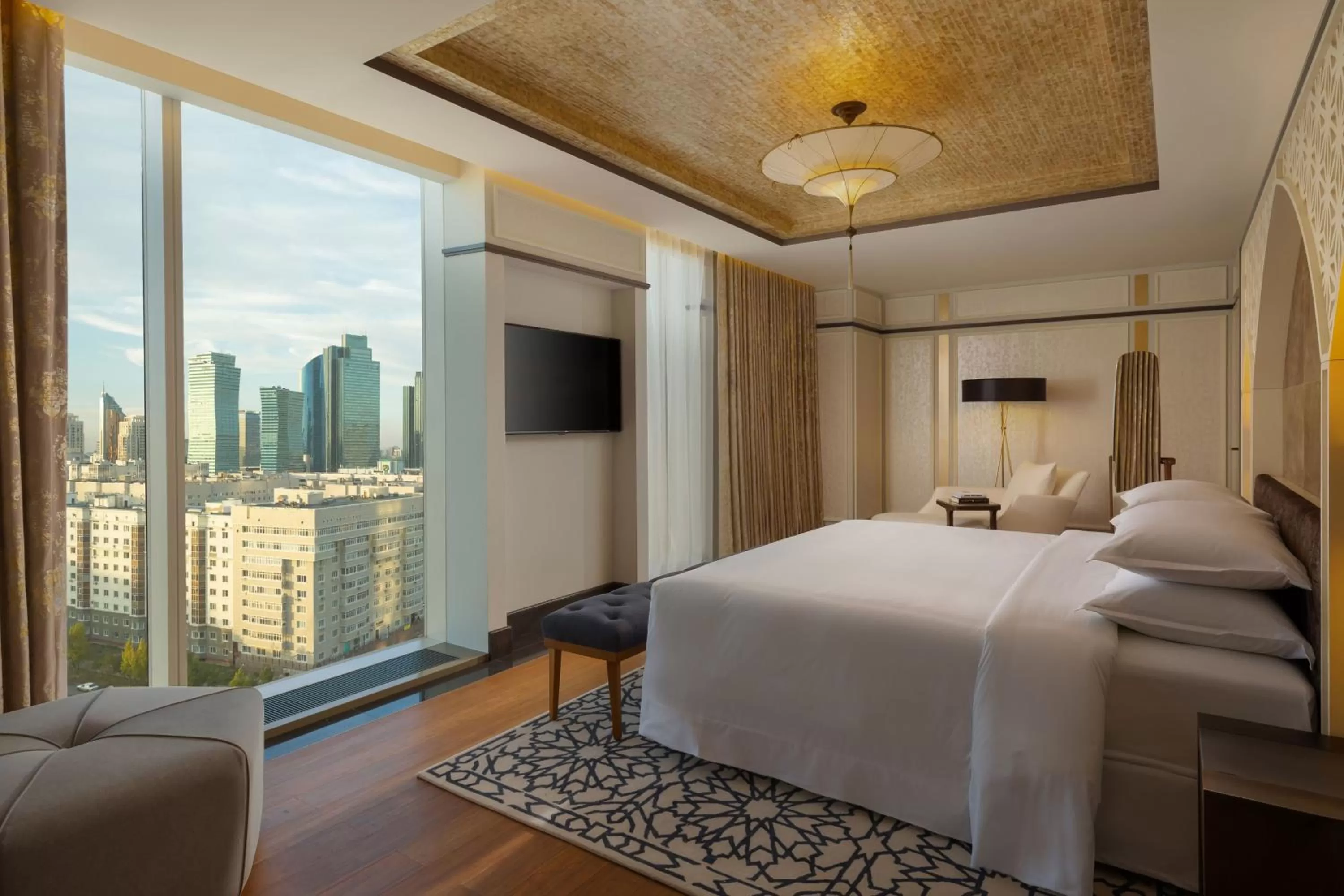 Bedroom, Bed in Sheraton Astana Hotel