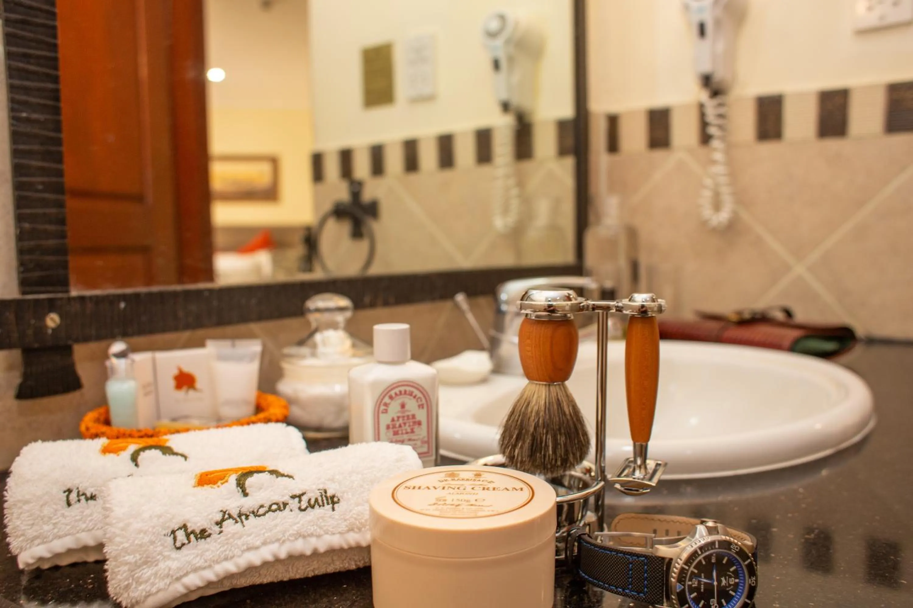 Bathroom in African Tulip Hotel