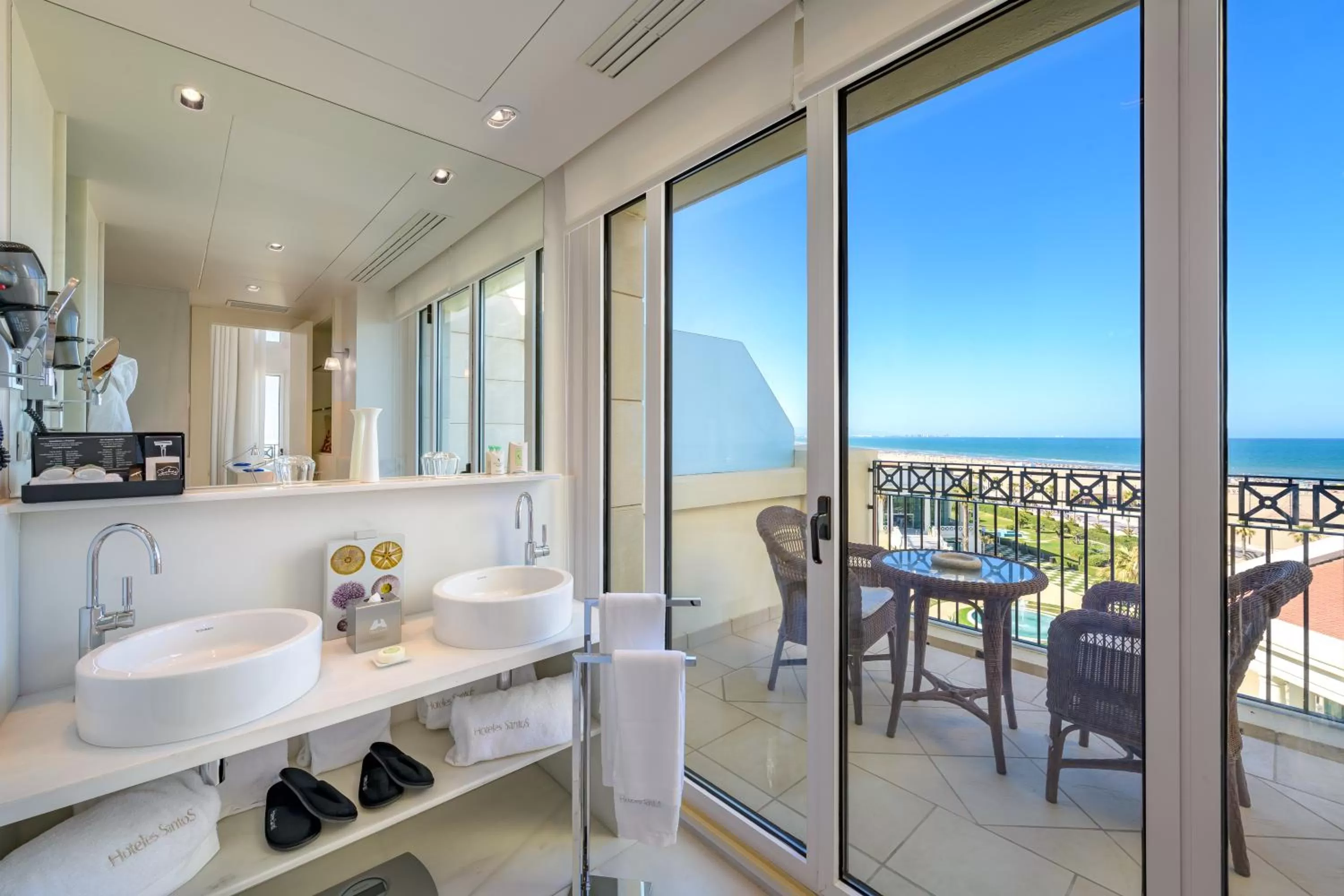 Bathroom in Las Arenas Balneario Resort