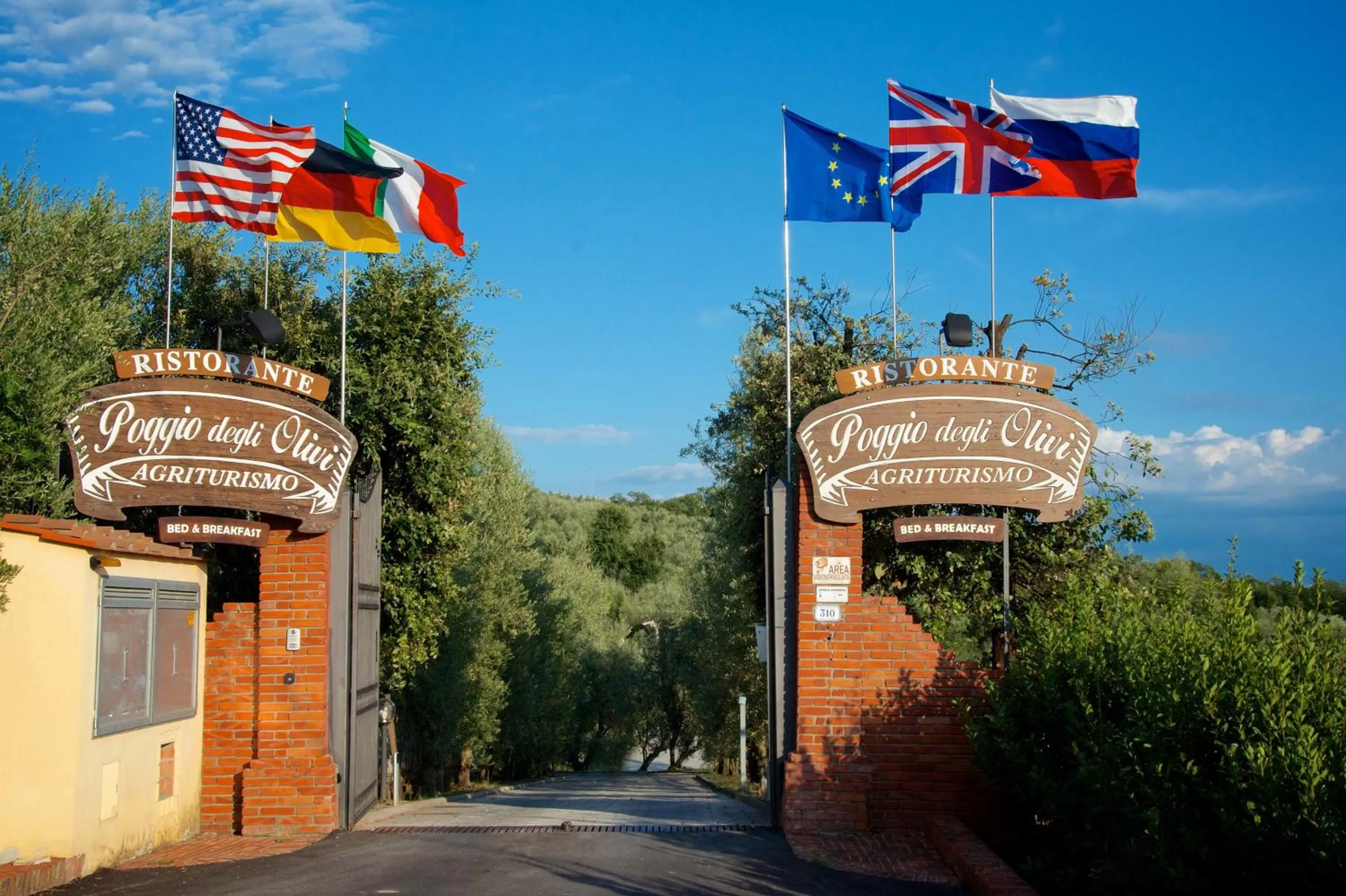 Facade/entrance in Poggio Degli Olivi