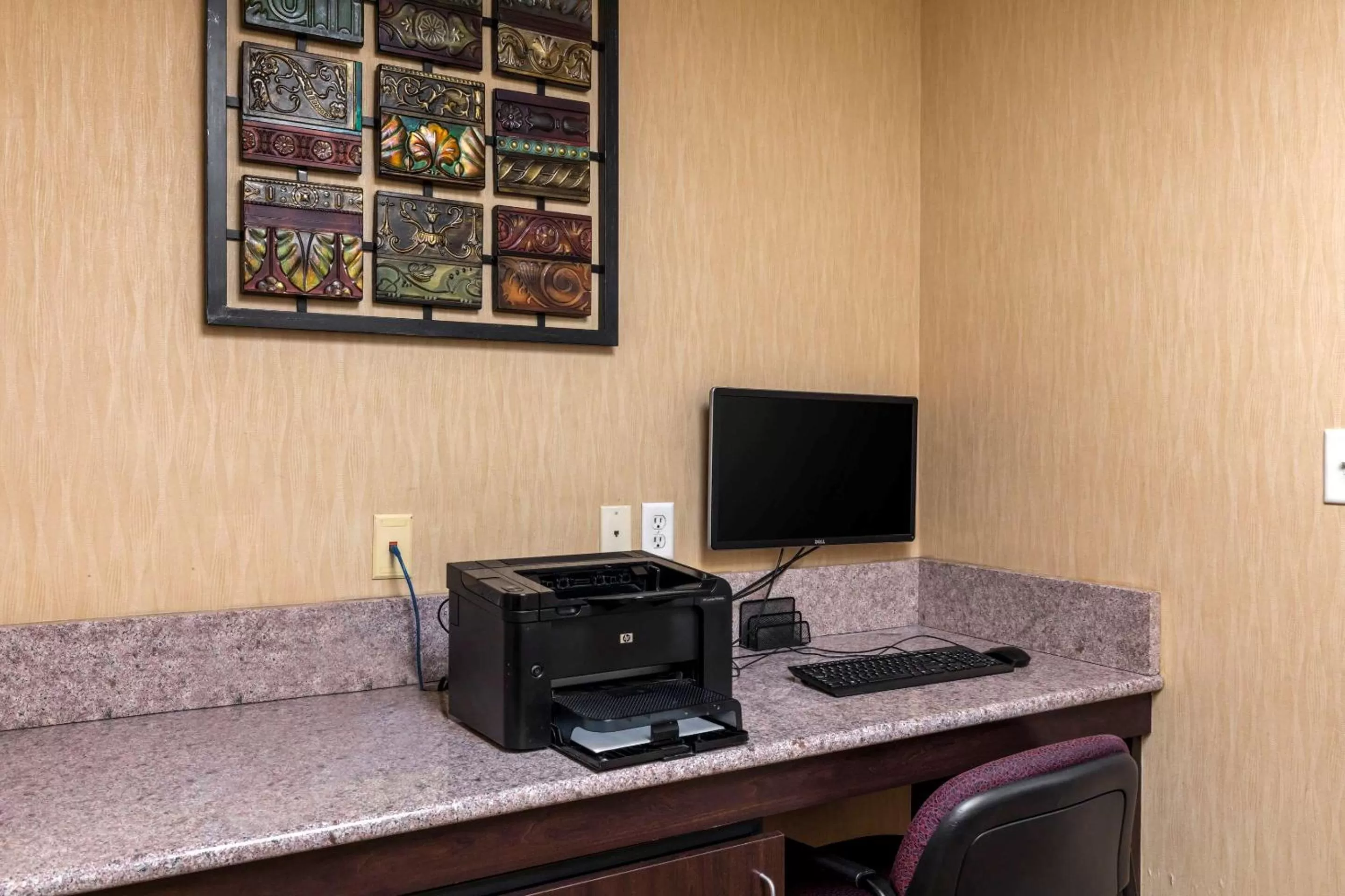 Business facilities in Comfort Suites DFW Airport